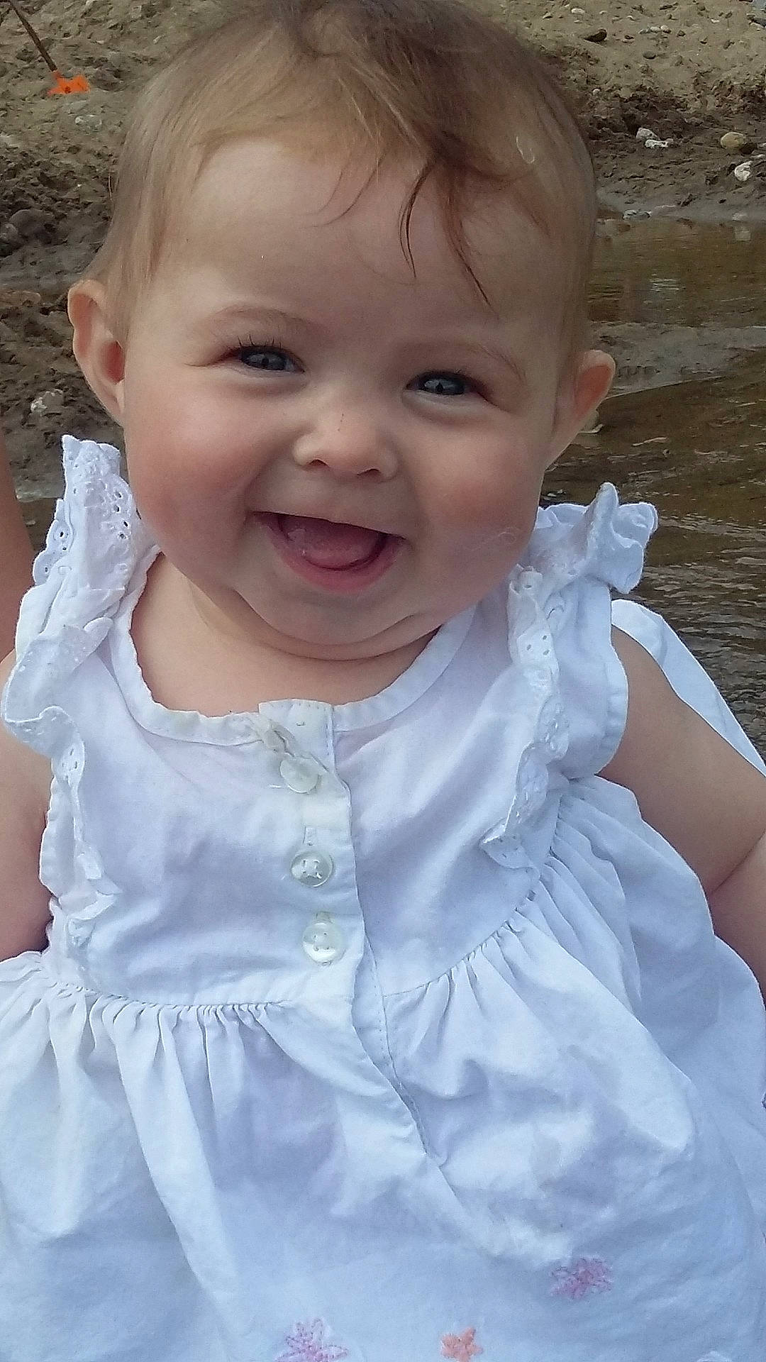 Lateysha is registered to the contest to win money with this photo: beauty, blond, cheek, child, dress, face, facial_expression, fun, girl, hair, head, human_hair_color, infant, iris, joy, nose, person, pink, skin, smile