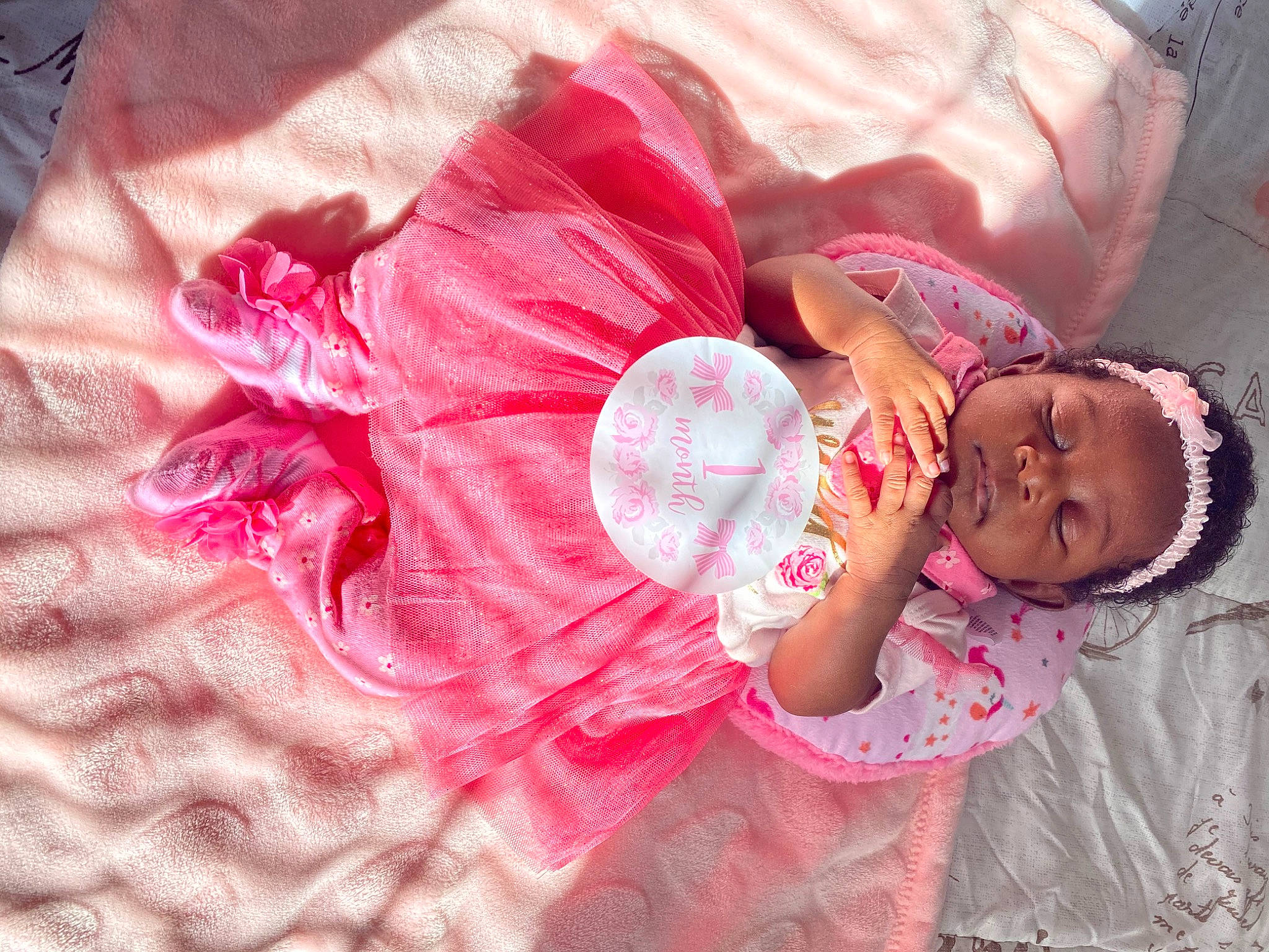 Dasia is registered to the contest to win money with this photo: baby, beauty, child, linens, person, pink, skin, sleep, smile, textile, toddler