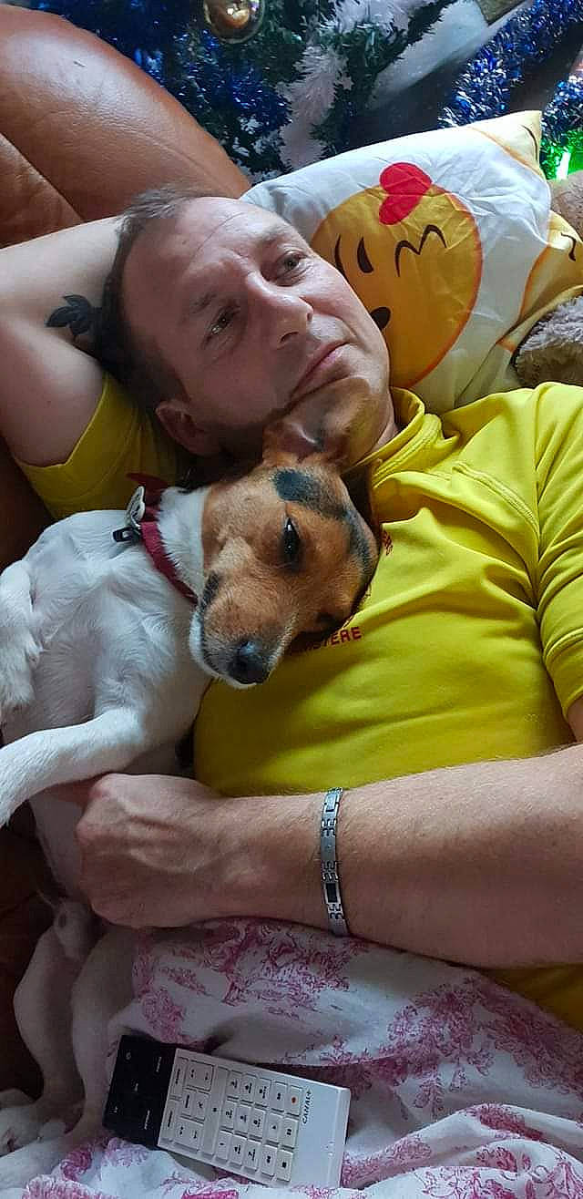 Jinko participe au concours pour gagner de l'argent avec cette photo : canidae, carnivore, companion_dog, dog, dog_breed, nap, puppy_love, snout