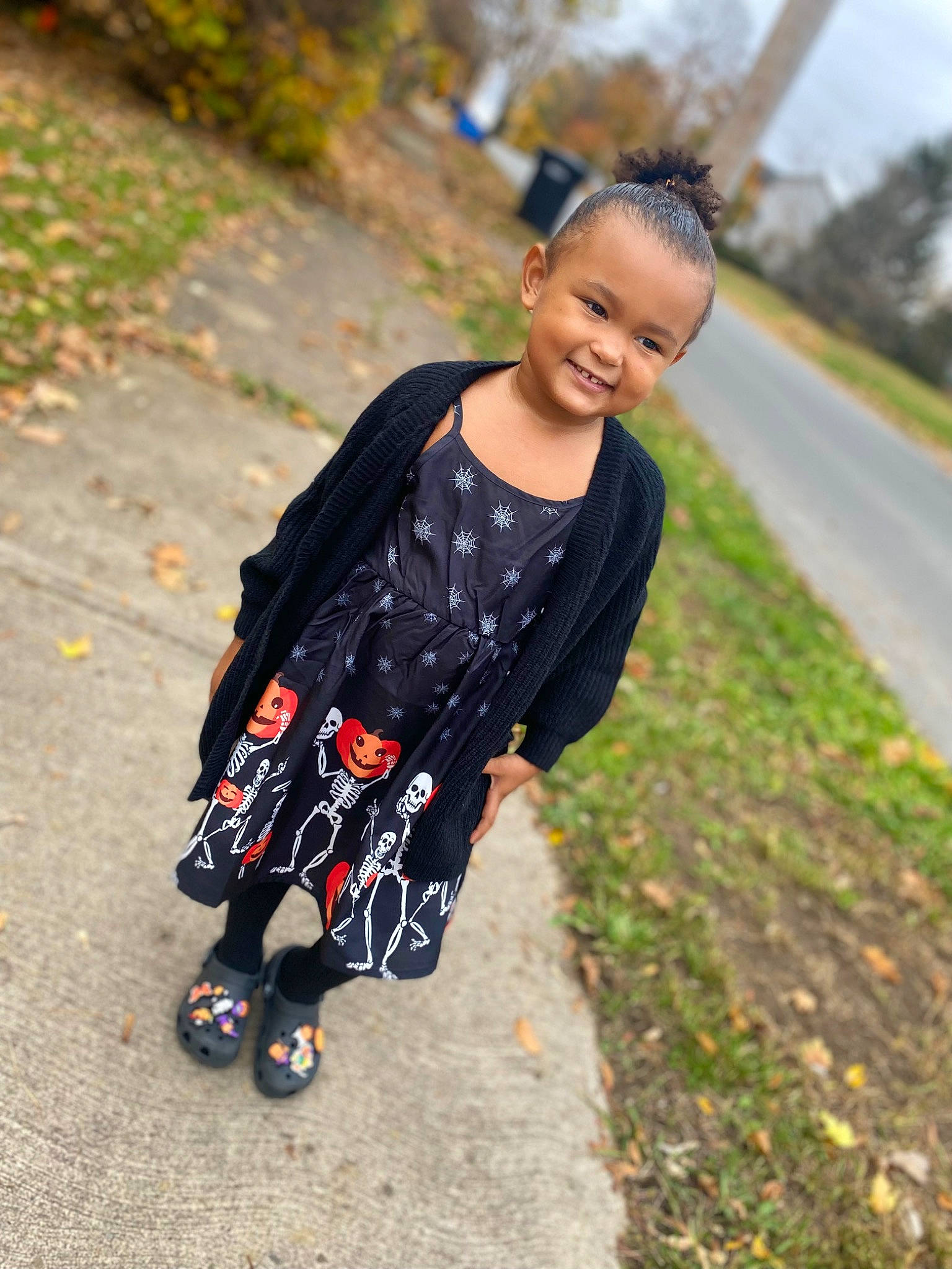 Avayah is registered to the contest to win money with this photo: asphalt, baby, baby_toddler_clothing, child, fun, grass, happy, joy, leaf, leisure, magenta, pattern, people_in_nature, person, plant, portrait_photography, recreation, sky, sleeve, smile