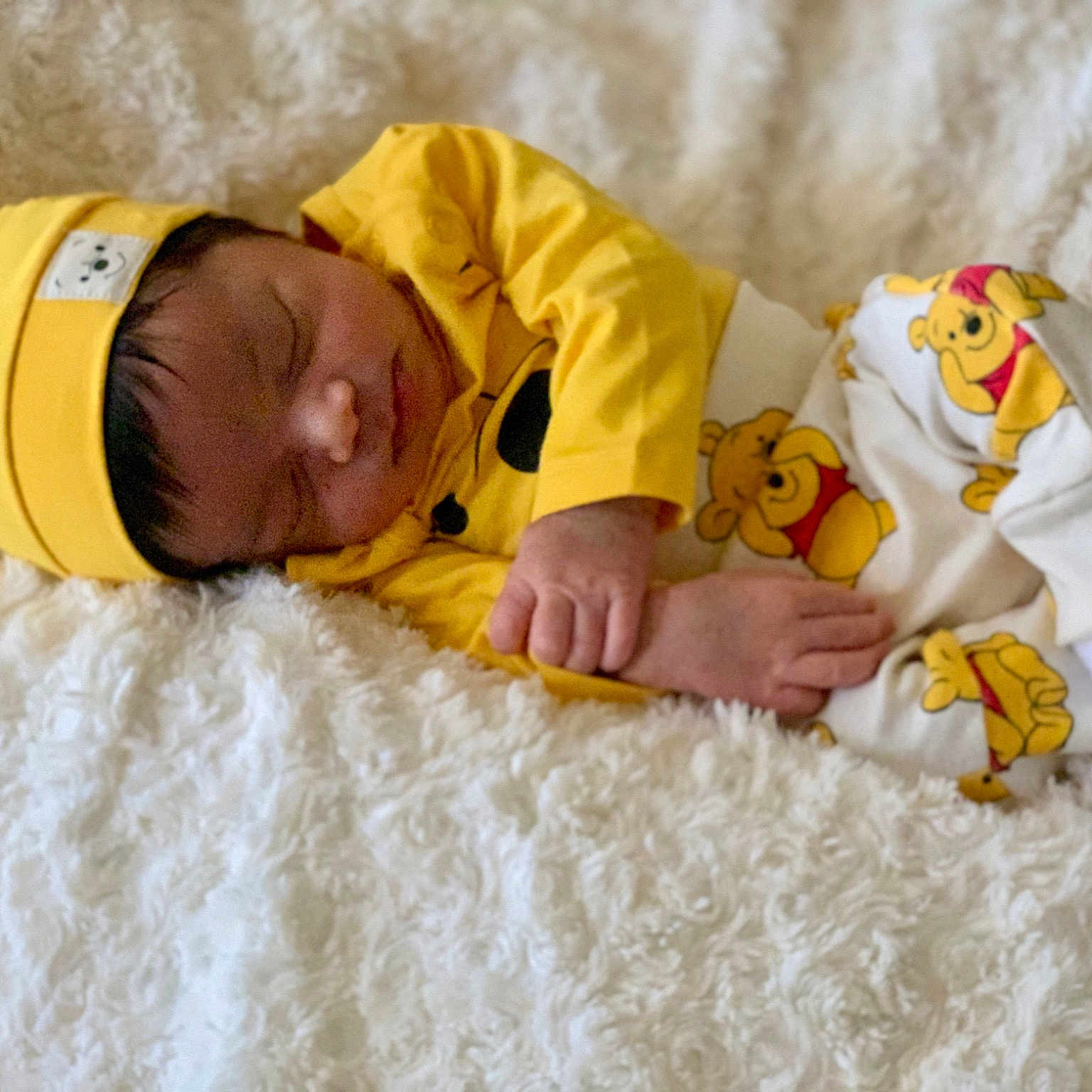 Jardani is registered to the contest to win money with this photo: baby, baby_sleeping, child, linens, nap, sleep, textile, toddler, yellow