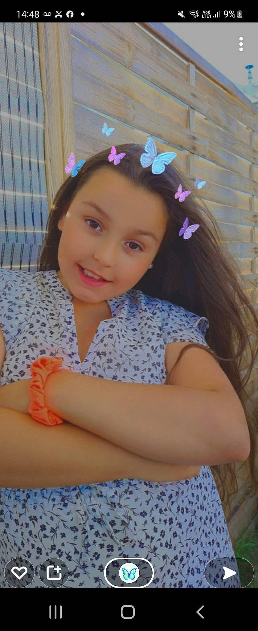 Malena a rejoint le concours — aidez-le/la à gagner de superbes lots ! baby_toddler_clothing, beauty, black_hair, dress, eye, eyelash, face, hairstyle, happy, head, headband, joy, person, pink, plant, purple, skin, sleeve, smile, textile