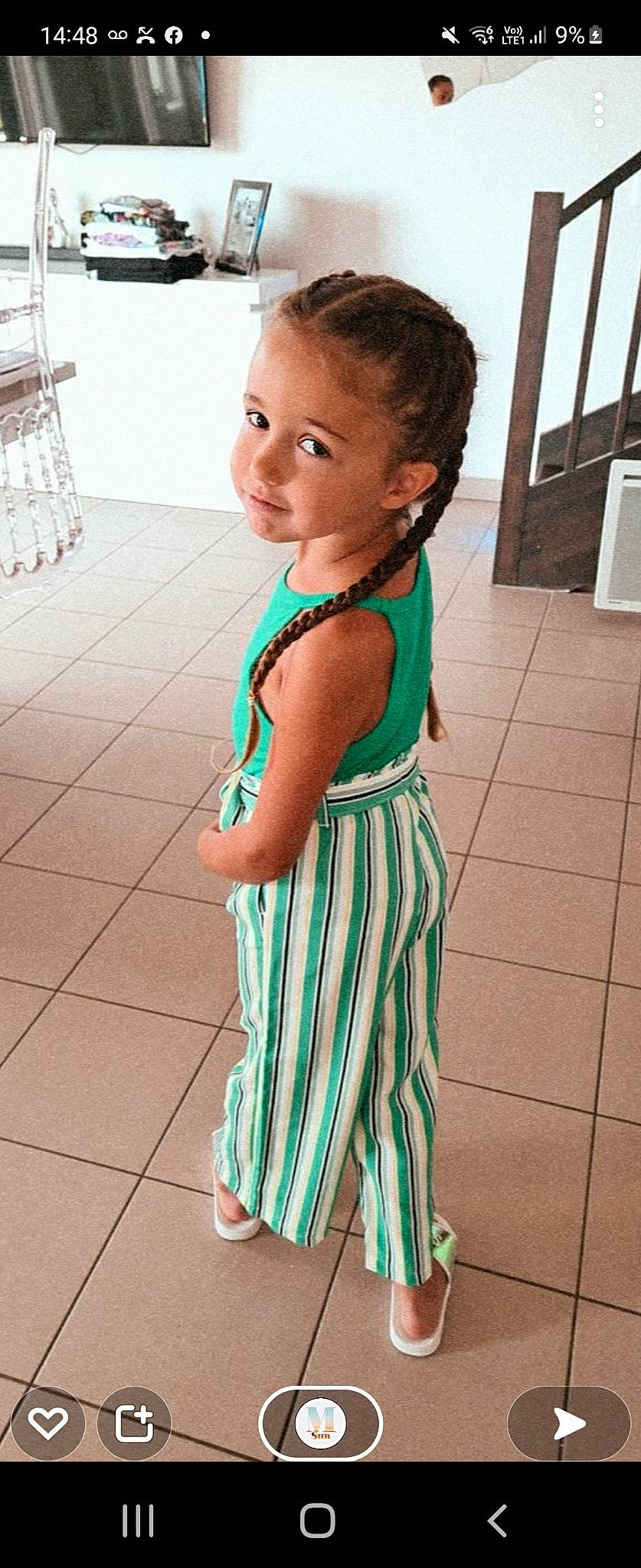 Djanaya participe au concours pour gagner de l'argent avec cette photo : azure, black_hair, day_dress, dress, fashion_design, floor, flooring, hair, happy, head, joint, neck, one_piece_garment, person, shoulder, skin, sleeve, smile, street_fashion, trunk