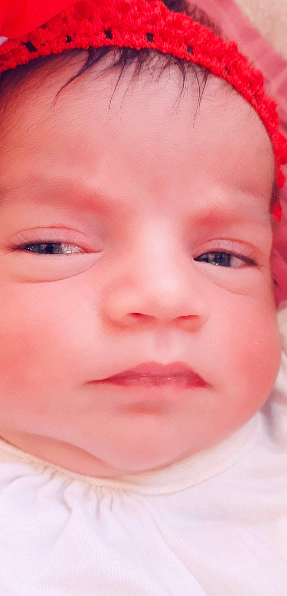 Noémi participe au concours pour gagner de l'argent avec cette photo : baby, beauty, cheek, child, chin, close_up, eye, eyebrow, eyelash, face, facial_expression, forehead, head, iris, lip, mouth, nose, person, pink, skin