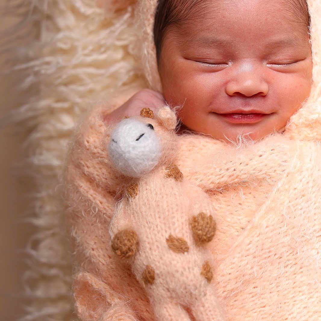 Karson joined the competition — help win amazing prizes! baby, blanket, child, cozy, cute, fabric, fuzzy, giraffe, hand, infant, knitted, newborn, peaceful, portrait, sleepy, smiling, soft, toy, warm, wrapped