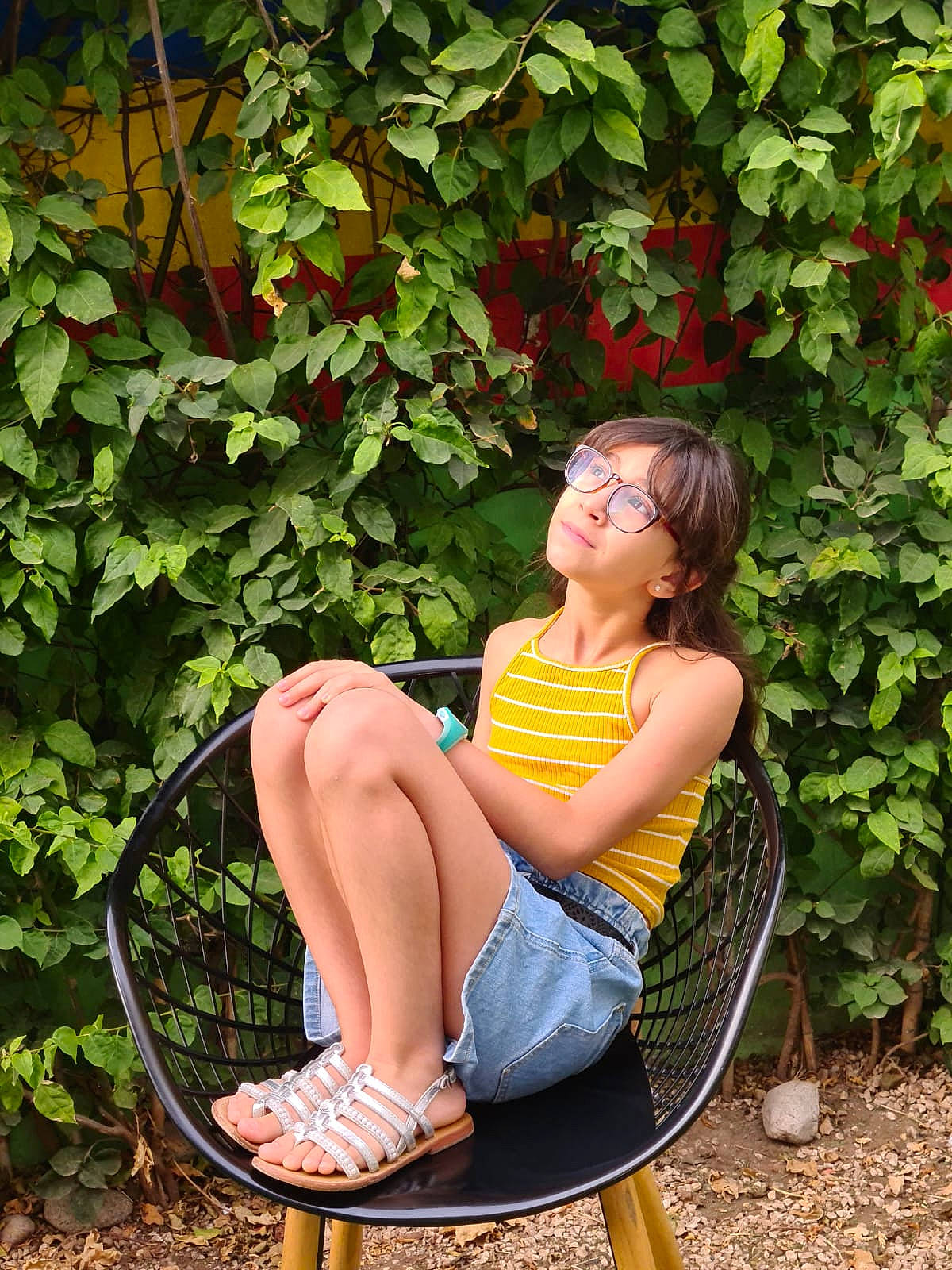 Zineb a rejoint le concours — aidez-le/la à gagner de superbes lots ! beauty, botany, comfort, cool, eyewear, flash_photography, foot, grass, human_leg, joint, knee, lap, leg, leisure, people_in_nature, person, photograph, plant, shoulder, street_fashion