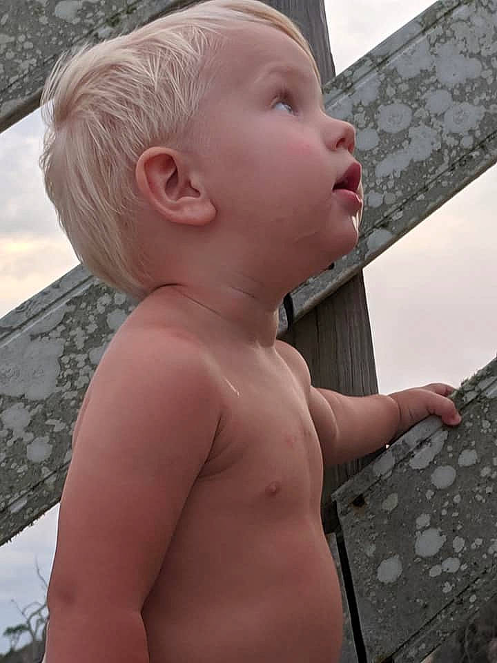 Lan is registered to the contest to win money with this photo: baby, barechested, bathing, chest, child, ear, hand, head, male, muscle, neck, person, skin, summer, surprise, toddler, trunk, vacation, water