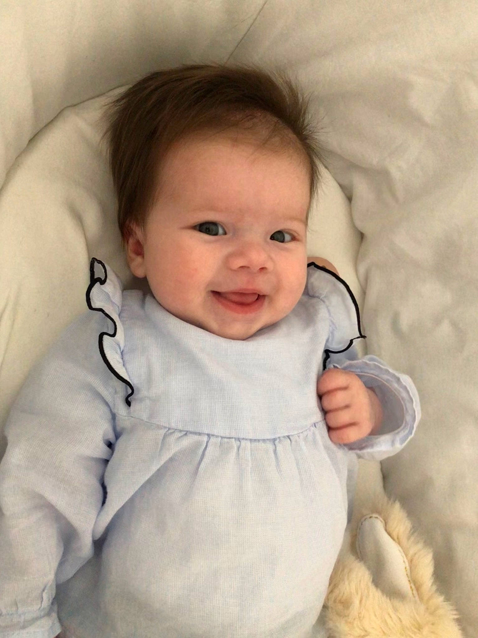 Juliette a rejoint le concours — aidez-le/la à gagner de superbes lots ! baby, baby_products, cheek, child, eye, face, facial_expression, head, lip, nose, person, product, skin, smile, toddler