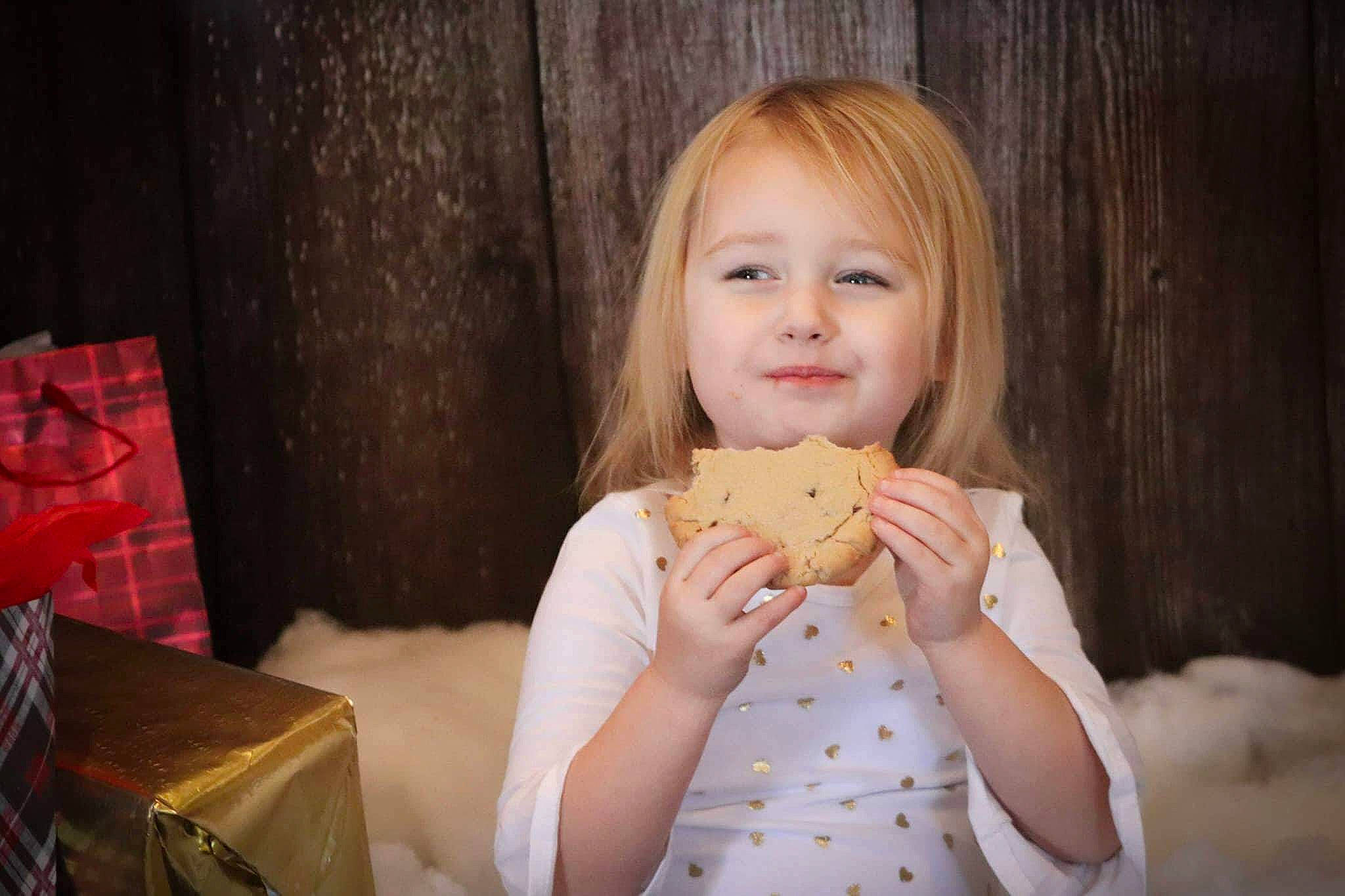 Chevelle joined the competition — help win amazing prizes! child, eating, person, skin, toddler