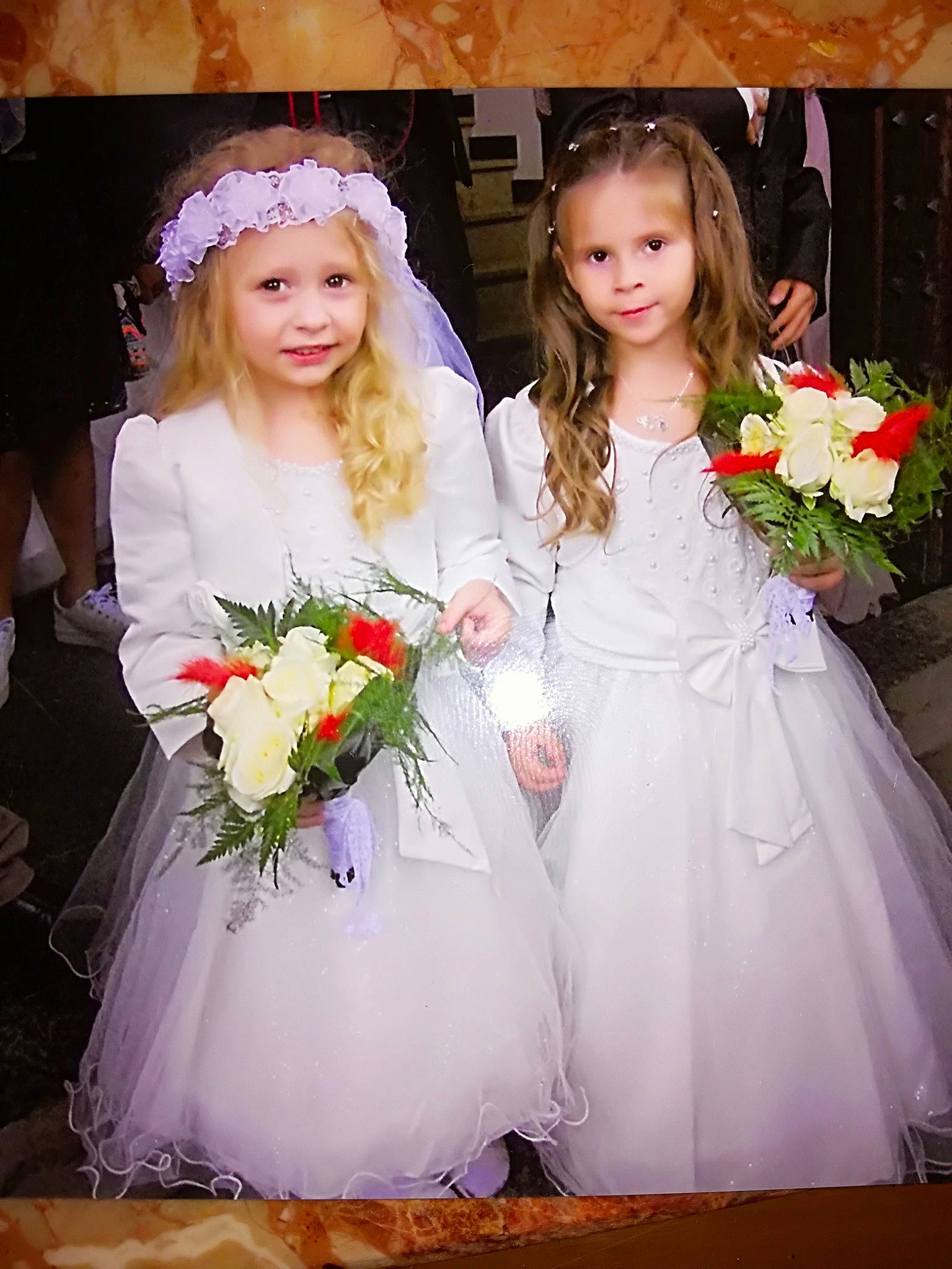 Trinity a rejoint le concours — aidez-le/la à gagner de superbes lots ! bridal_clothing, bride, ceremony, child, costume, dress, floristry, flower, flower_bouquet, flower_girl, fun, girl, gown, happiness, joy, marriage, person, ritual, smile, veil