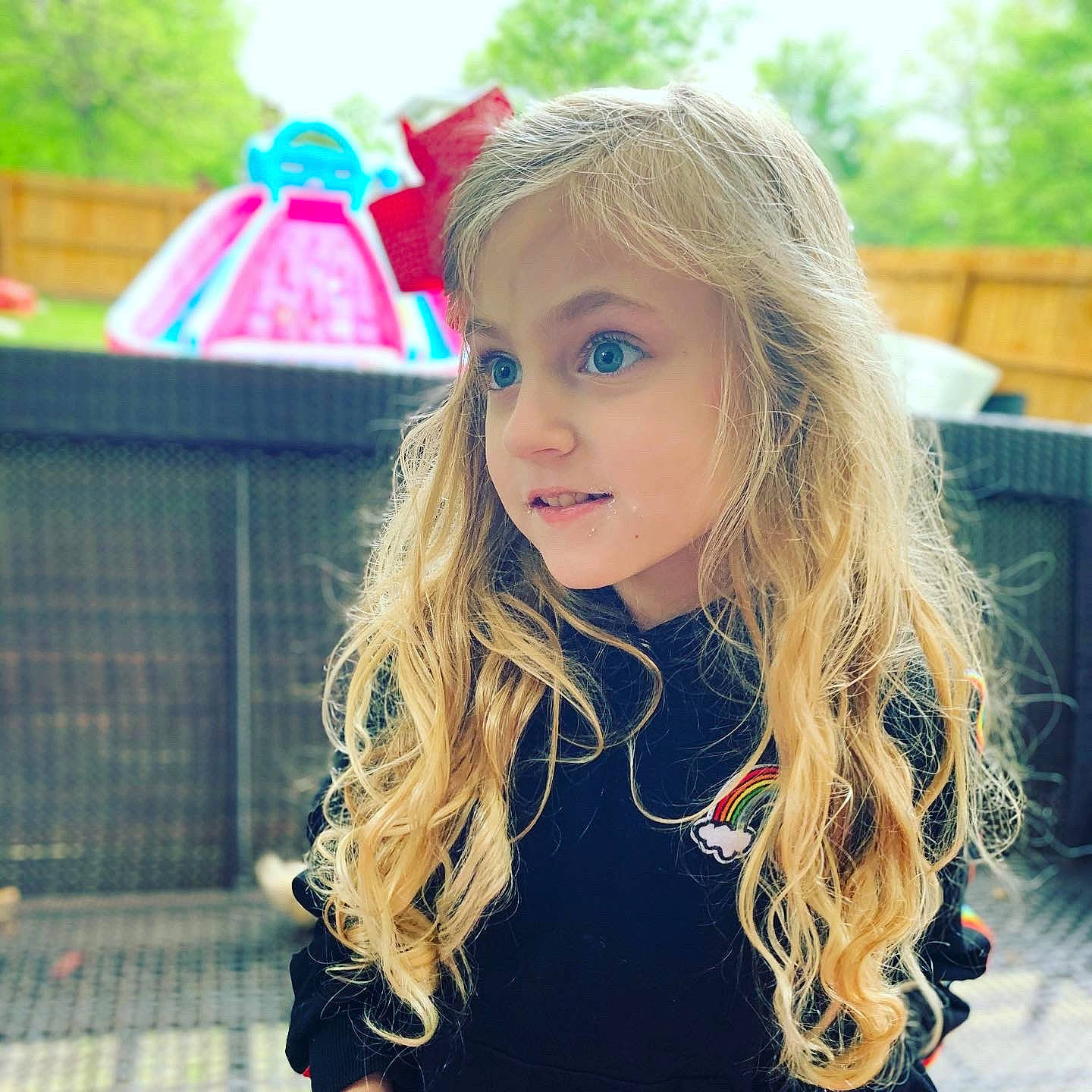 Vivian is registered to the contest to win money with this photo: beauty, blond, brown_hair, child, child_model, cool, eye, face, feathered_hair, hair, hair_coloring, hairstyle, head, lip, long_hair, outerwear, person, pink, smile, summer