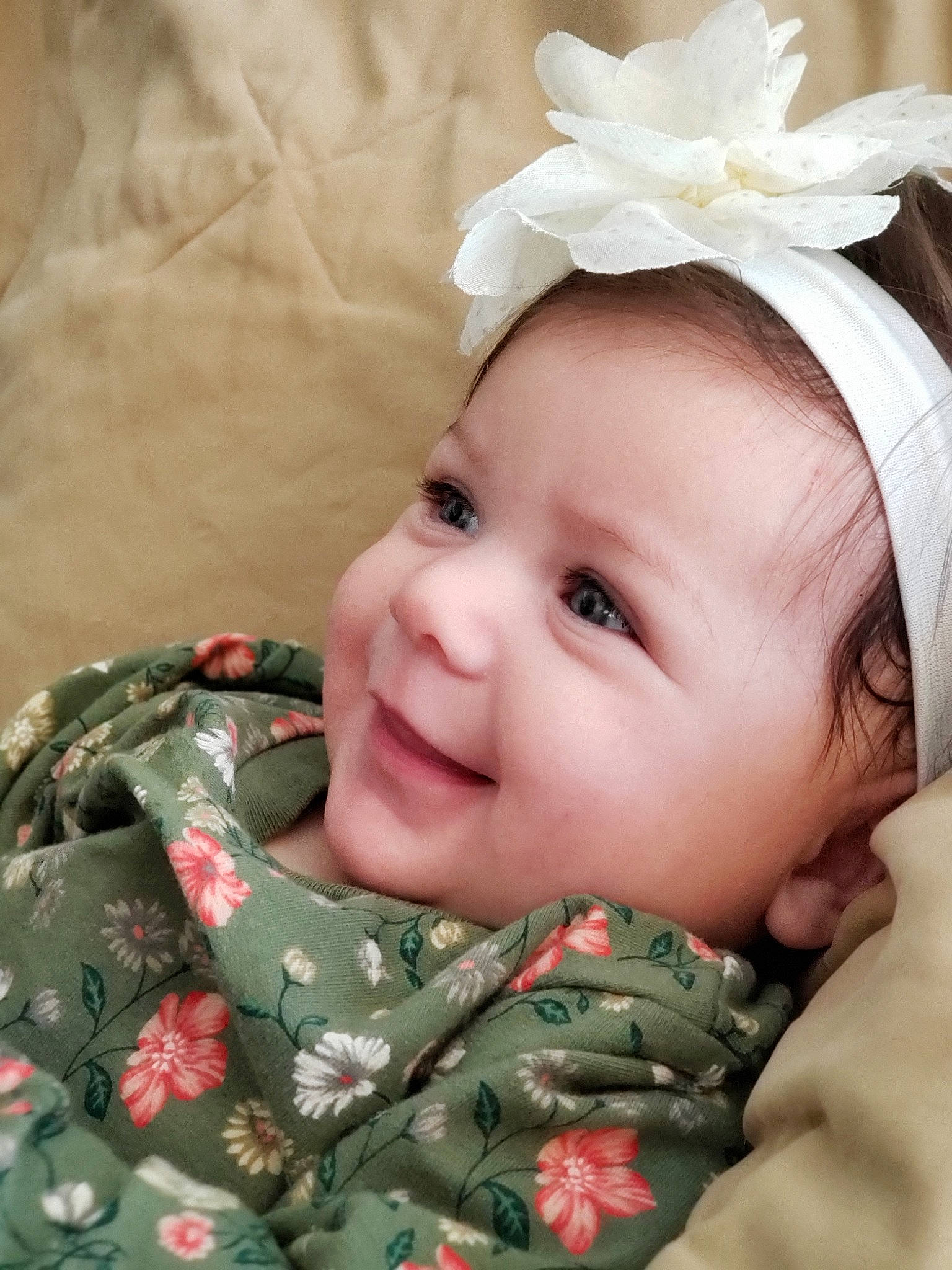 Aleyah is registered to the contest to win money with this photo: baby, cheek, child, face, fashion_accessory, hair_accessory, head, headband, headgear, pattern, person, skin, toddler