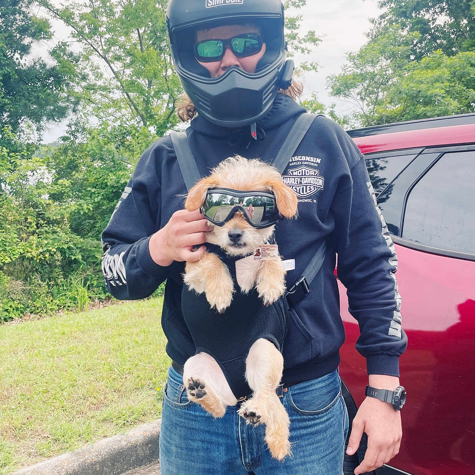 Leroy is registered to the contest to win money with this photo: beard, car, eyewear, friendship, fun, gesture, glasses, goggles, grass, helmet, jeans, motorcycle_helmet, personal_protective_equipment, sports_equipment, sports_gear, sunglasses, t_shirt, tree, vehicle, vision_care