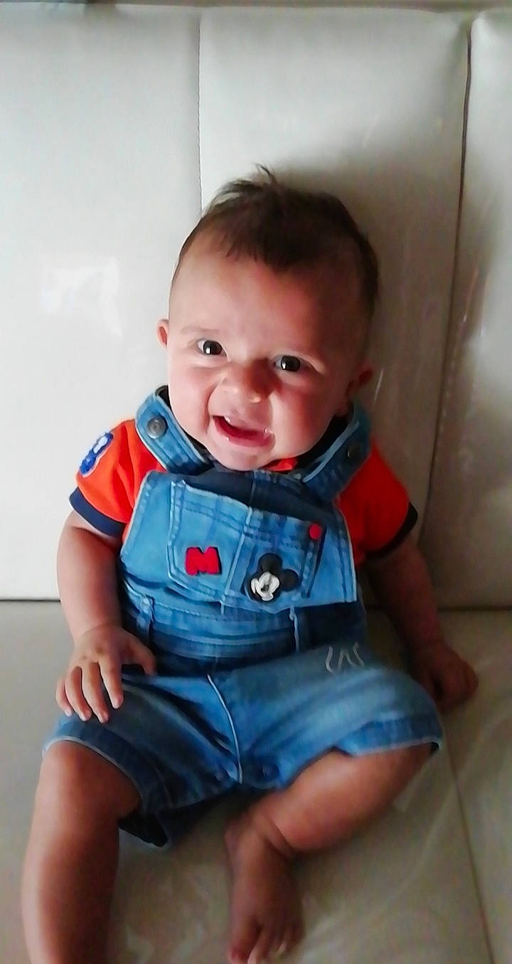 Caleb a rejoint le concours — aidez-le/la à gagner de superbes lots ! baby, baby_toddler_clothing, cheek, child, chin, cool, face, facial_expression, head, jeans, leg, lip, mouth, nose, person, product, sitting, skin, smile, standing