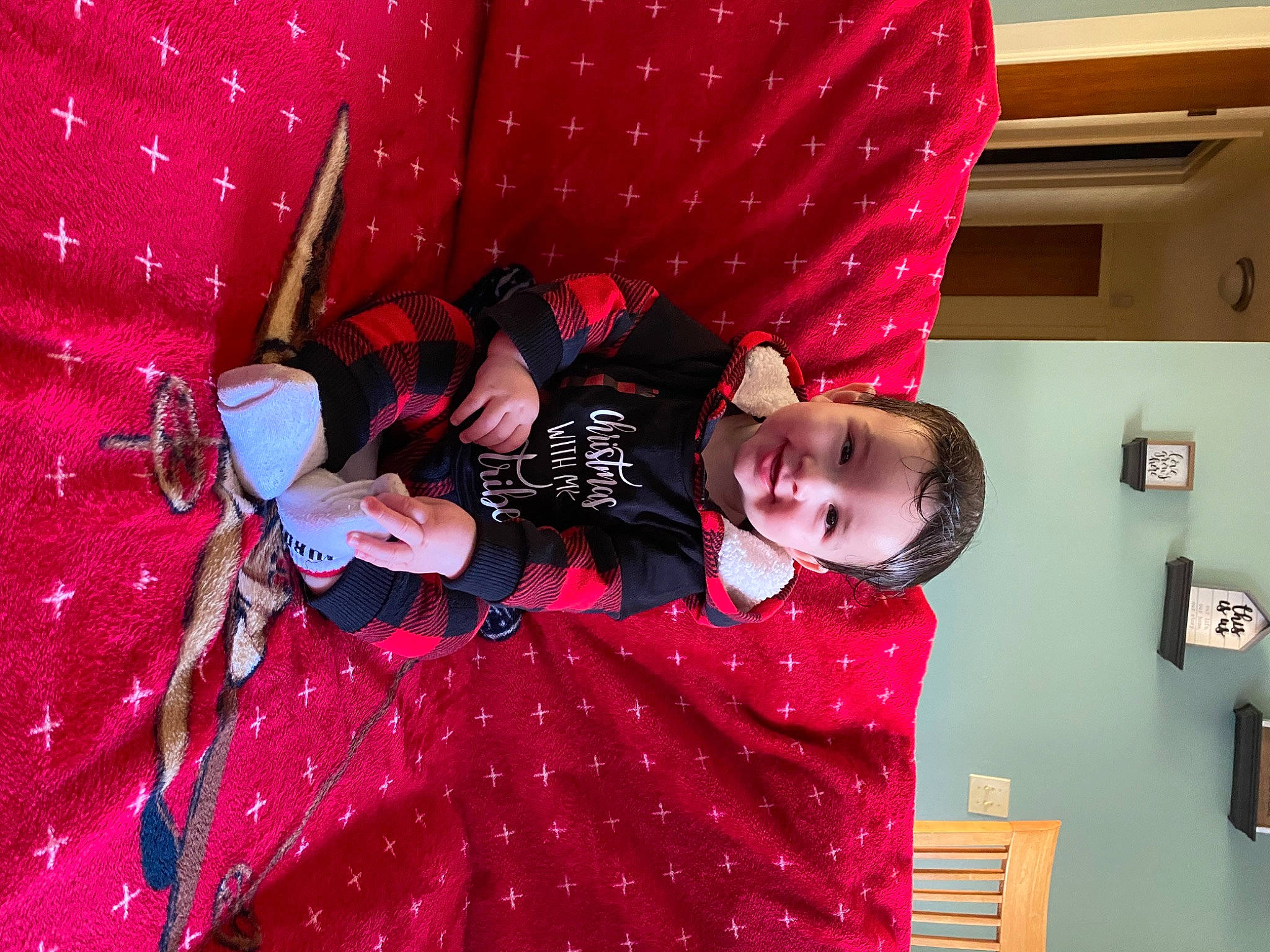 Khai joined the competition — help win amazing prizes! carmine, child, costume, entertainment, event, fashion_design, fun, joy, leisure, magenta, pattern, person, pink, purple, red, room, textile, toddler, tradition