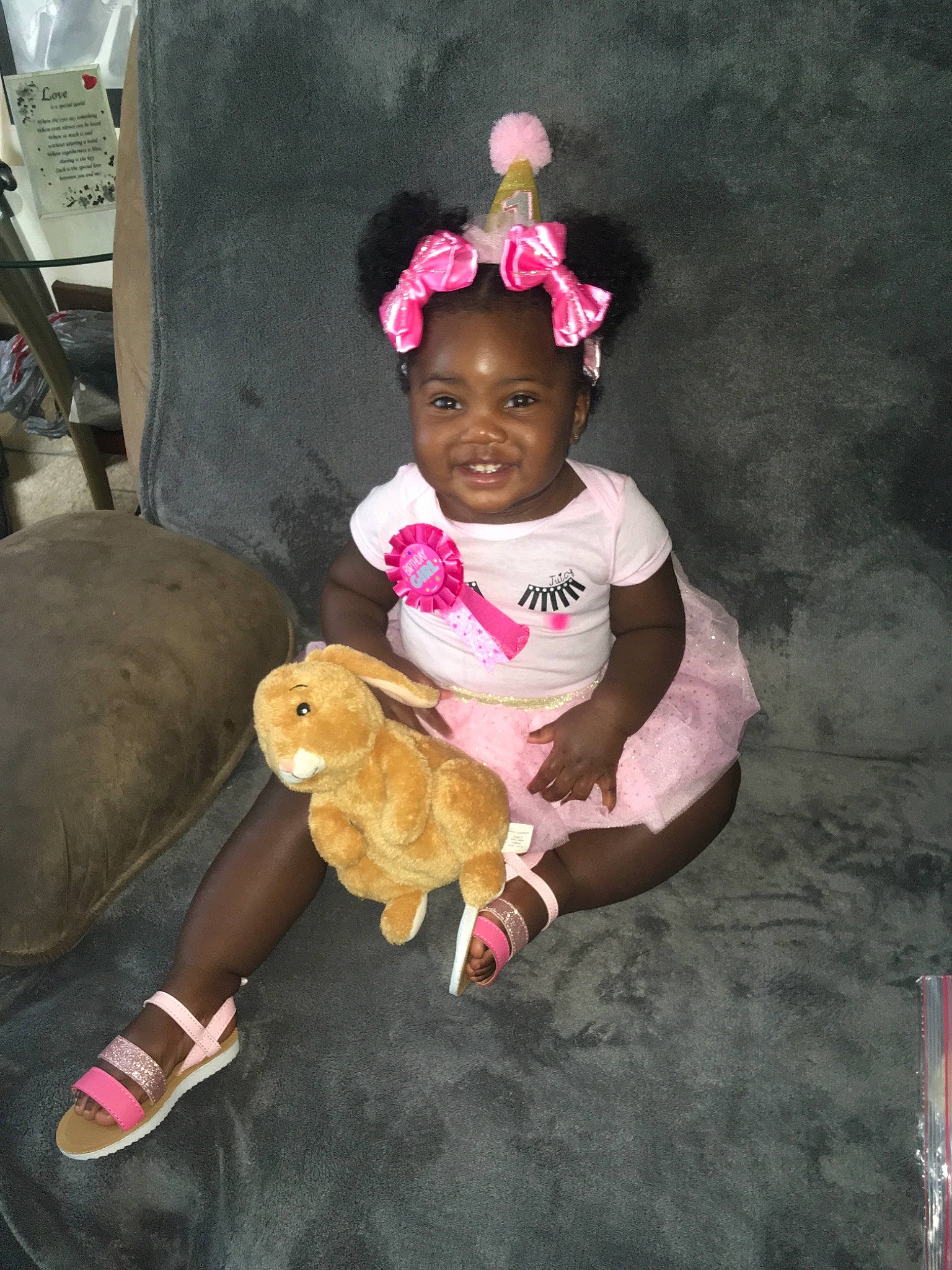 Egypt is registered to the contest to win money with this photo: child, joy, person, pink, play, smile, toddler