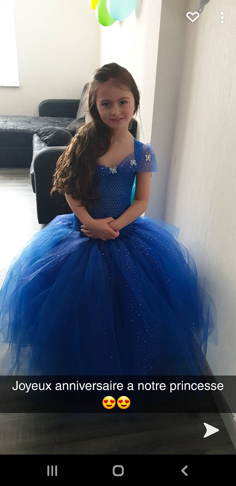 Naomie participe au concours pour gagner de l'argent avec cette photo : azure, beauty, blue, clothing, cobalt_blue, couch, day_dress, dress, electric_blue, embellishment, fashion, fashion_design, formal_wear, gown, hairstyle, joy, one_piece_garment, person, ruffle, shoulder