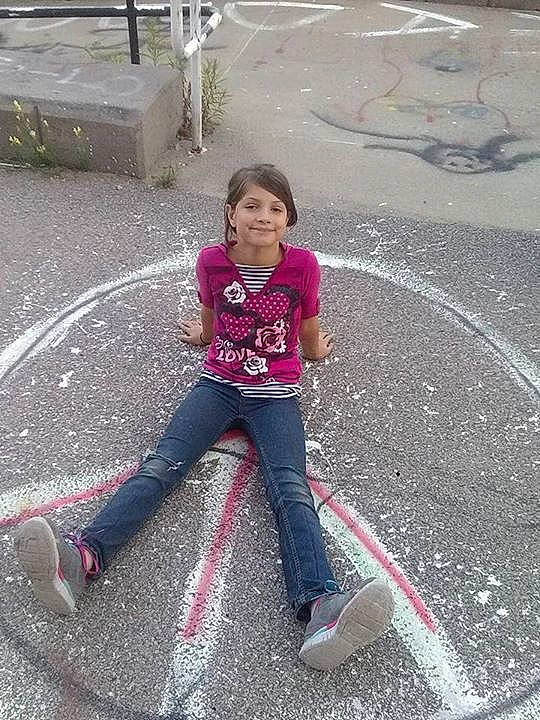 Adele is registered to the contest to win money with this photo: