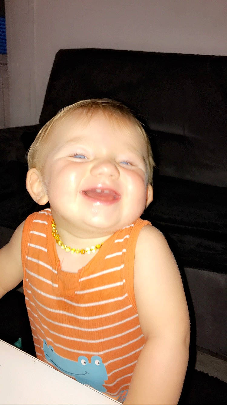 Keeyo a rejoint le concours — aidez-le/la à gagner de superbes lots ! baby, cheek, child, chin, cool, ear, eye, face, facial_expression, finger, fun, head, iris, lip, mouth, neck, nose, person, skin, smile