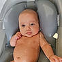 Faël a rejoint le concours — aidez-le/la à gagner de superbes lots ! baby, infant, bath, water, skin, face, head, eyes, arm, hand, chest, belly, cushion, gray, relaxing, wet, newborn, cute, indoors, child