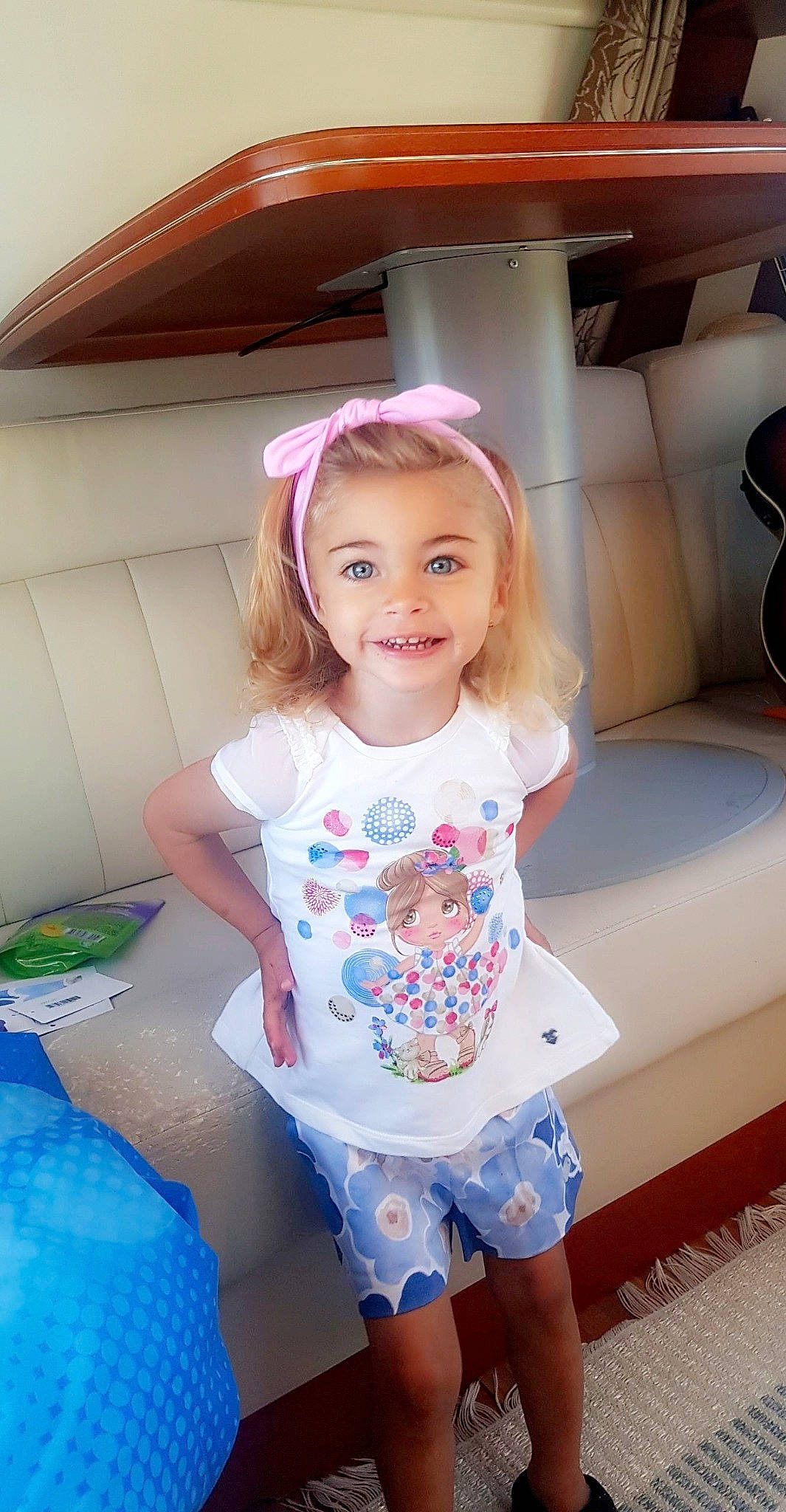 Cassidy a rejoint le concours — aidez-le/la à gagner de superbes lots ! child, joy, person, smile, toddler