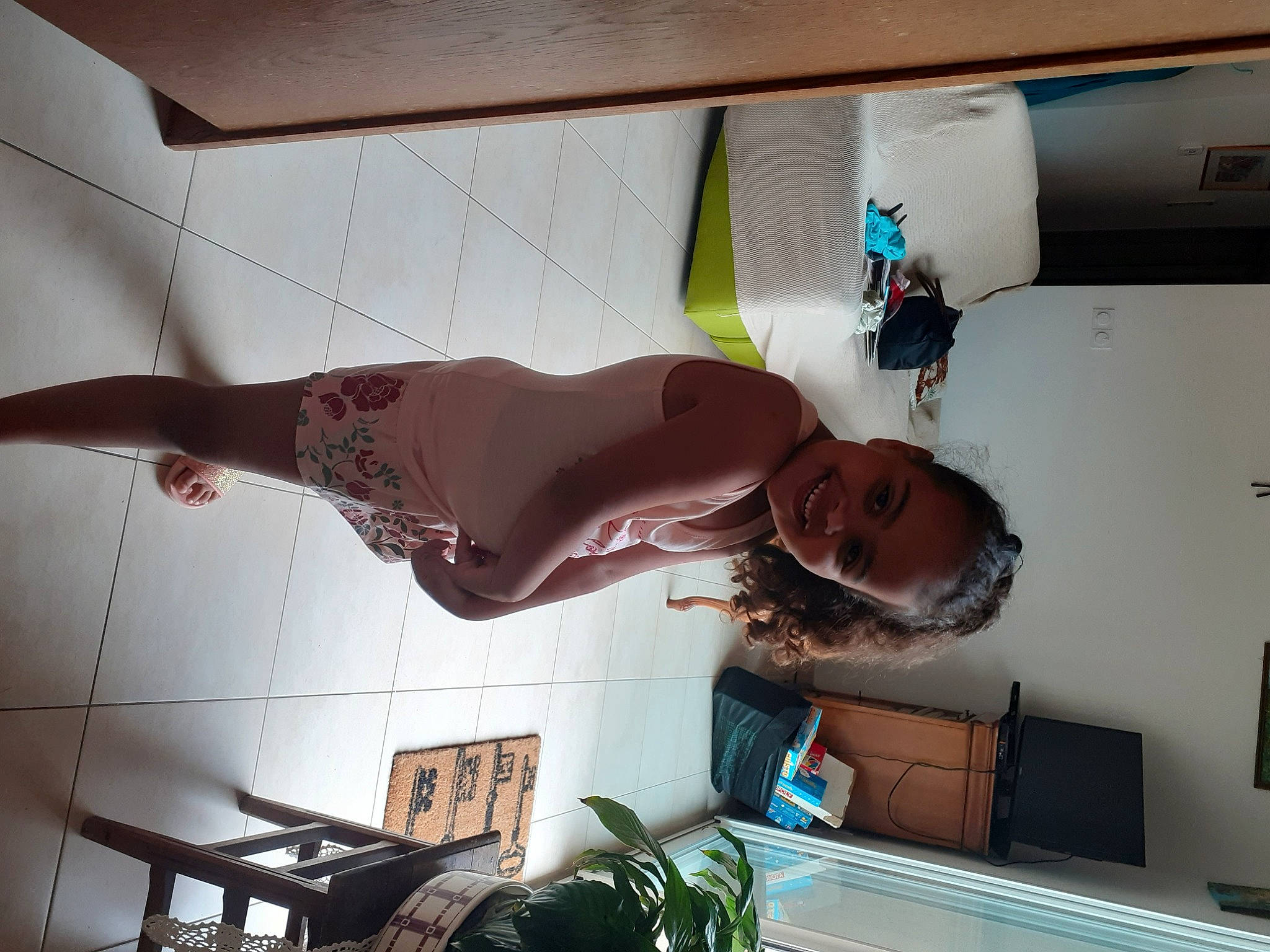 Zahra participe au concours pour gagner de l'argent avec cette photo : joy, person