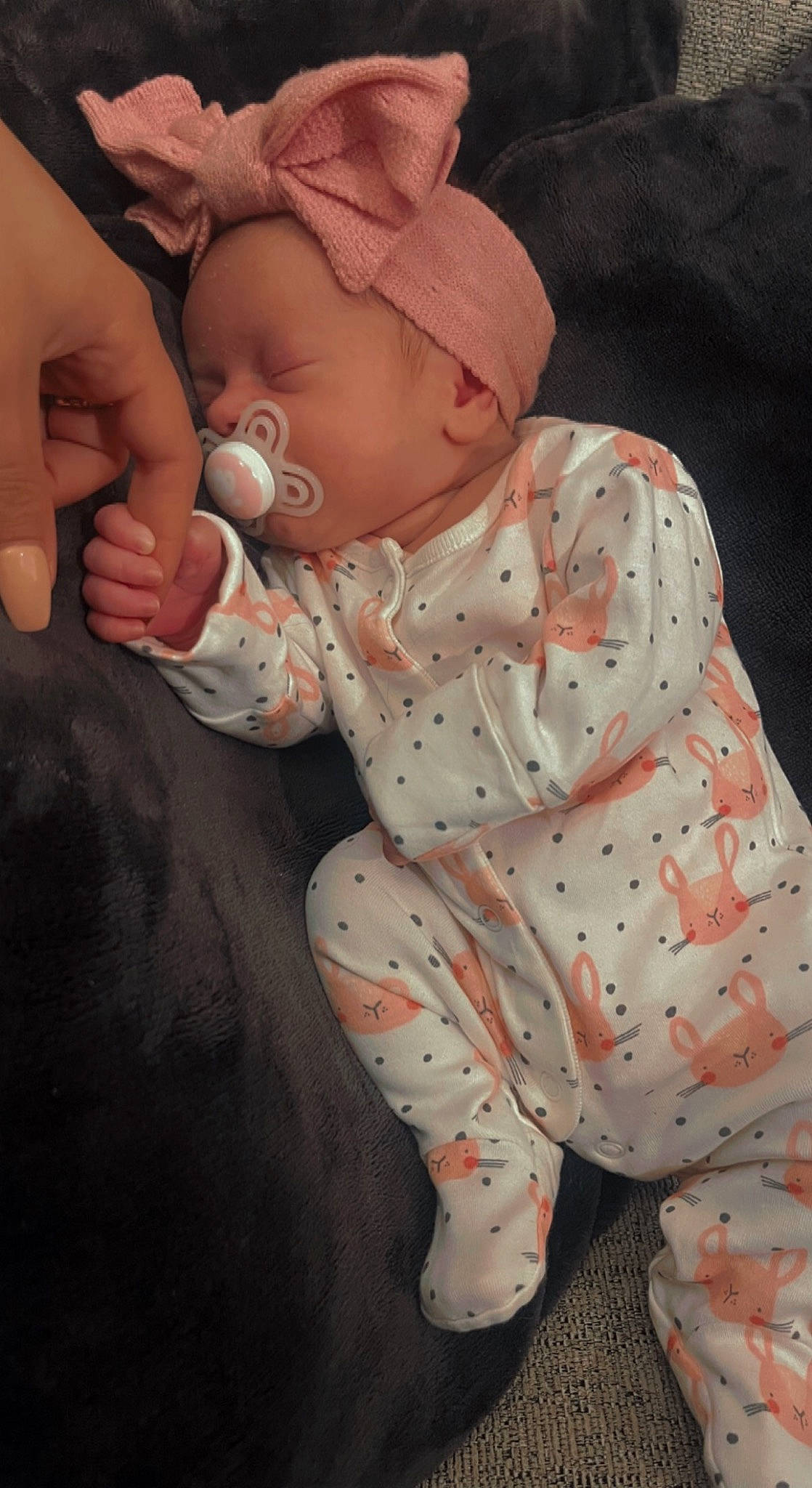 Lucia is registered to the contest to win money with this photo: abdomen, arm, baby, baby_toddler_clothing, carmine, chest, child, event, finger, flesh, gesture, hand, head, human_body, nail, pattern, person, service, sleeve, thumb