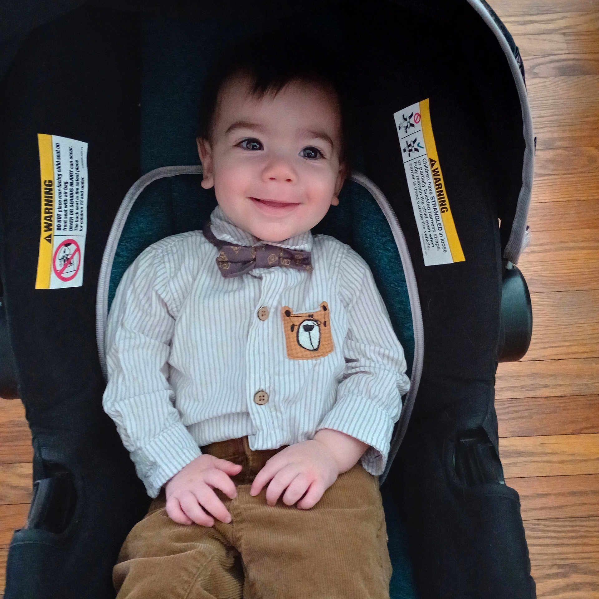 Max is registered to the contest to win money with this photo: accessories, alloywheel, applique, baby, bag, baseball, baseballglove, belt, bodypart, bonnet, cap, car, car_interior, carseat, carwheel, chair, clothing, coat, couch, crib