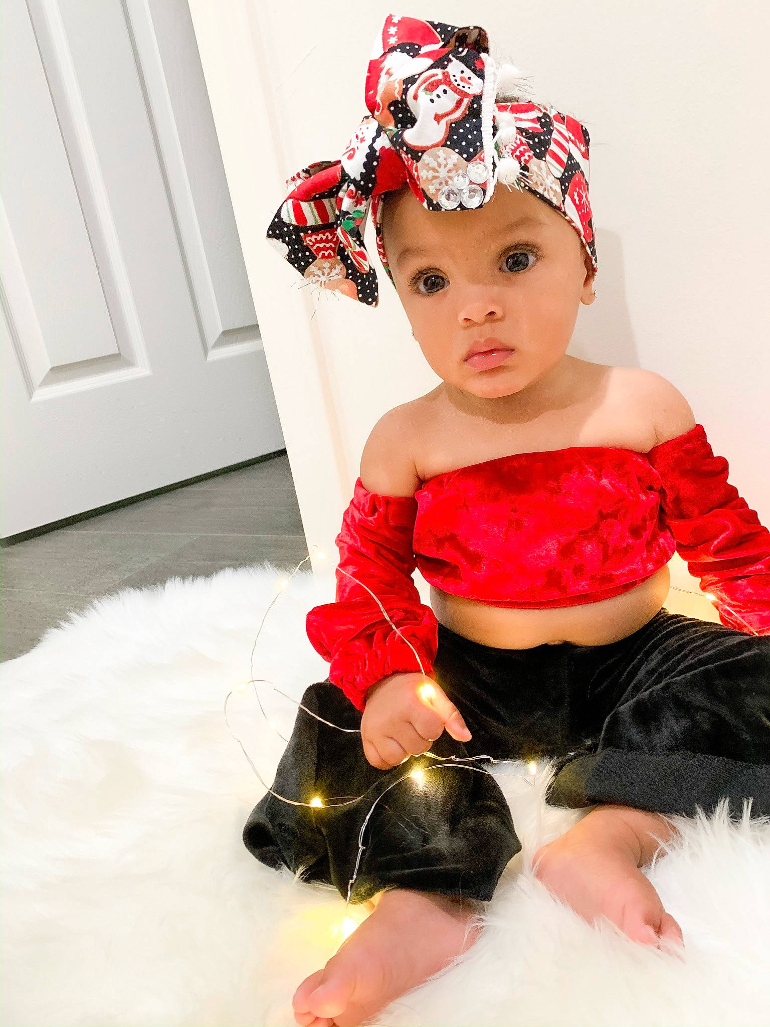 Aleiah is registered to the contest to win money with this photo: baby, baby_bloomers, baby_toddler_clothing, child, child_model, clothing, costume, costume_accessory, design, dress, fashion_accessory, hair_accessory, headband, headgear, headpiece, headwear, person, photography, pink, red