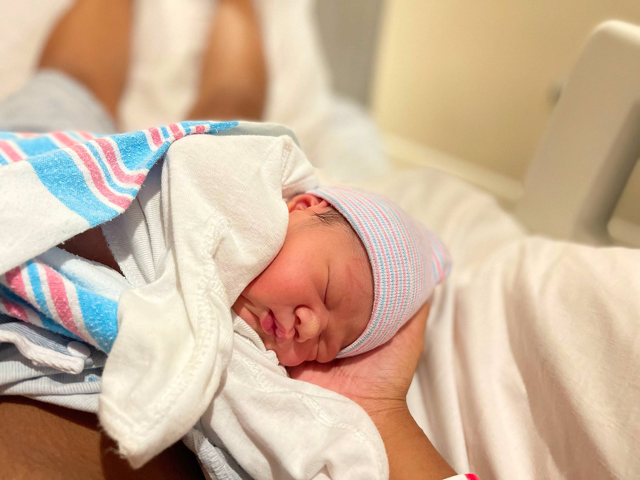 Kealohailawemaliemai joined the competition — help win amazing prizes! baby, baby_products, baby_safety, baby_sleeping, baby_toddler_clothing, bedtime, child, childbirth, comfort, event, hat, headgear, headwear, health_care, hospital, hospital_bed, linens, medical, nap, person