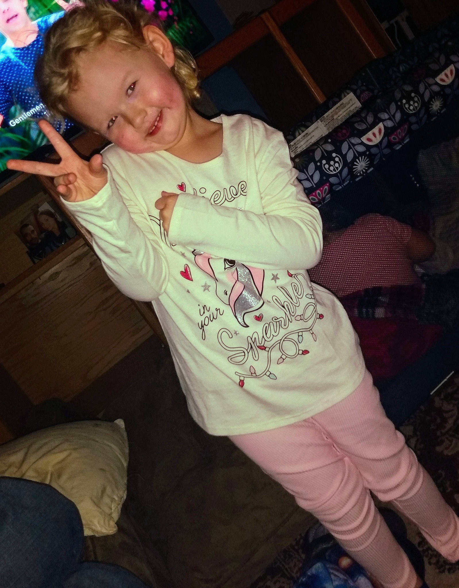 Lexa is registered to the contest to win money with this photo: chair, cool, event, finger, flash_photography, fun, happy, holiday, jeans, jewellery, joy, mouth, neck, organ, person, pink, sitting, sleeve, snapshot, t_shirt