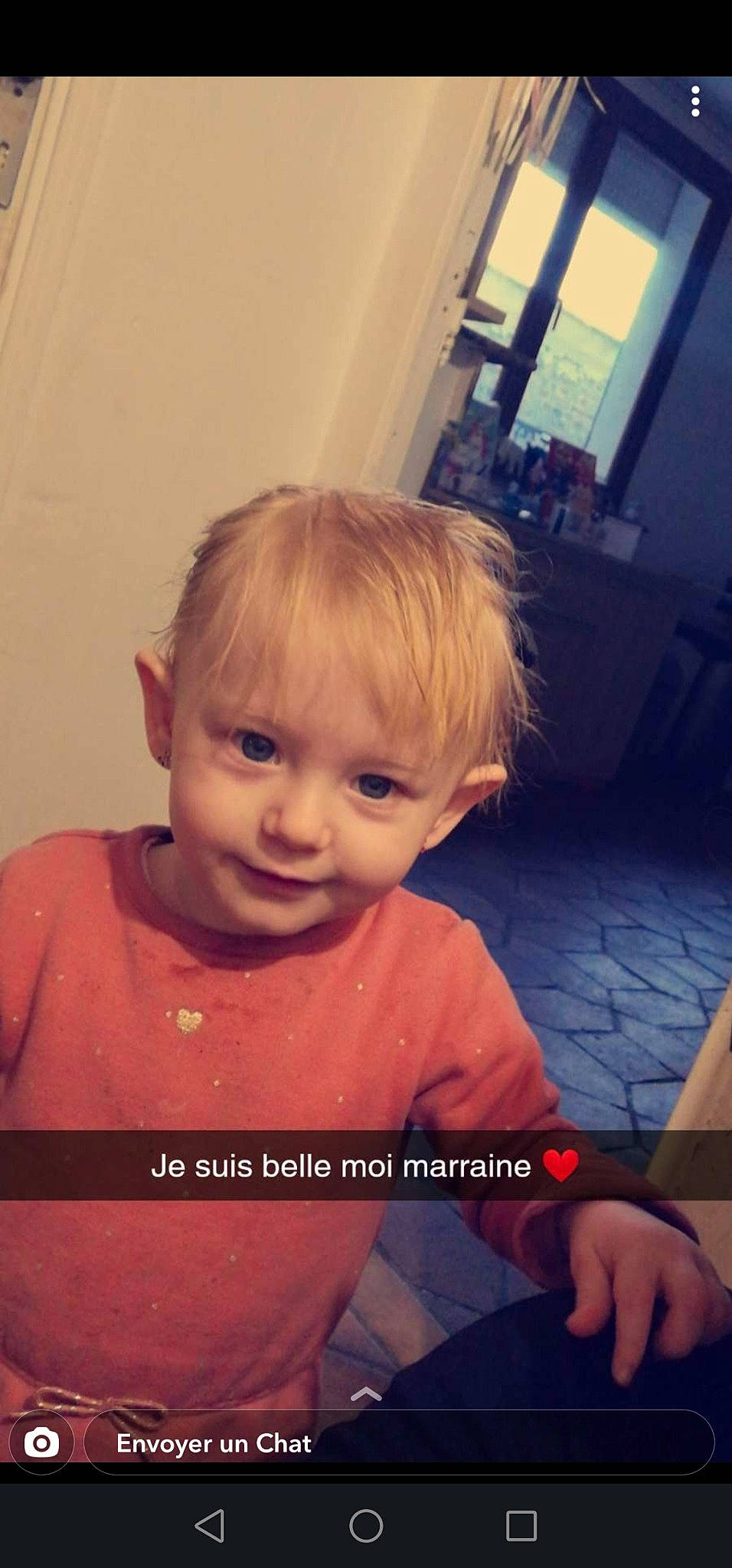 Julia a rejoint le concours — aidez-le/la à gagner de superbes lots ! baby, baby_toddler_clothing, blond, cheek, child, curious, eyelash, finger, houseplant, iris, joy, nail, nose, office_equipment, organ, person, photo_caption, toddler