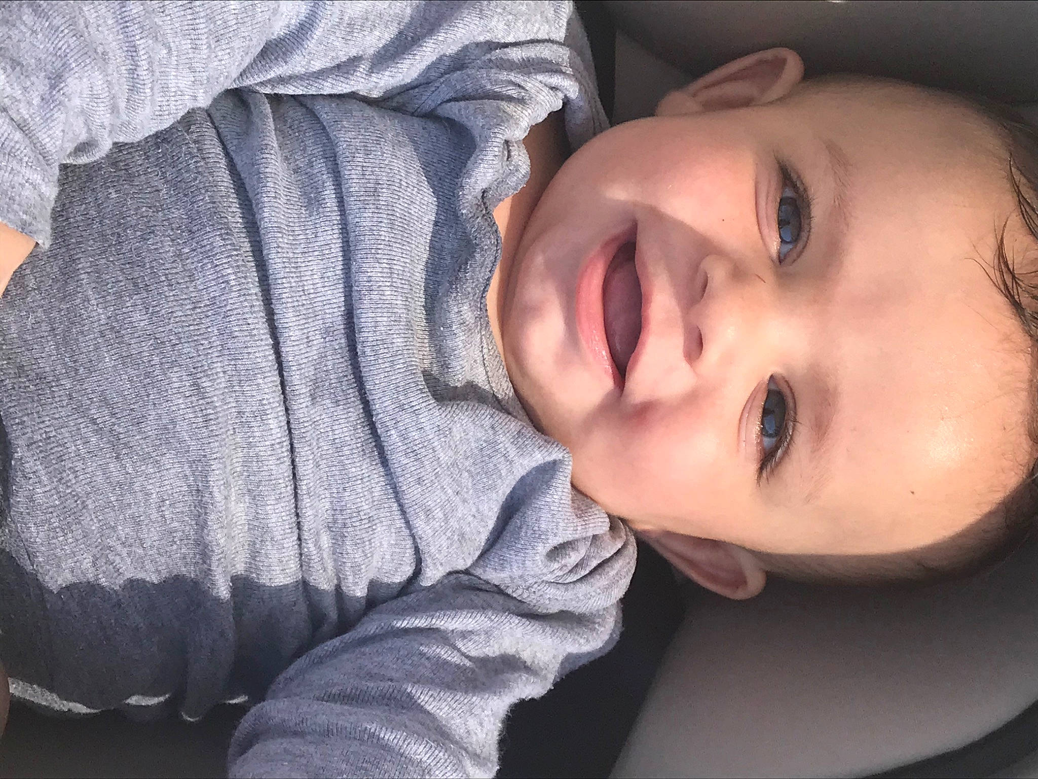 Khalil participe au concours pour gagner de l'argent avec cette photo : baby, cheek, child, chin, cool, eye, face, facial_expression, forehead, happy, head, jaw, lip, mouth, neck, nose, person, selfie, skin, smile