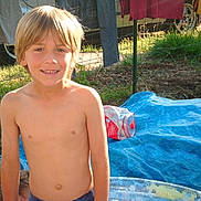 Louis participe au concours pour gagner de l'argent avec cette photo :