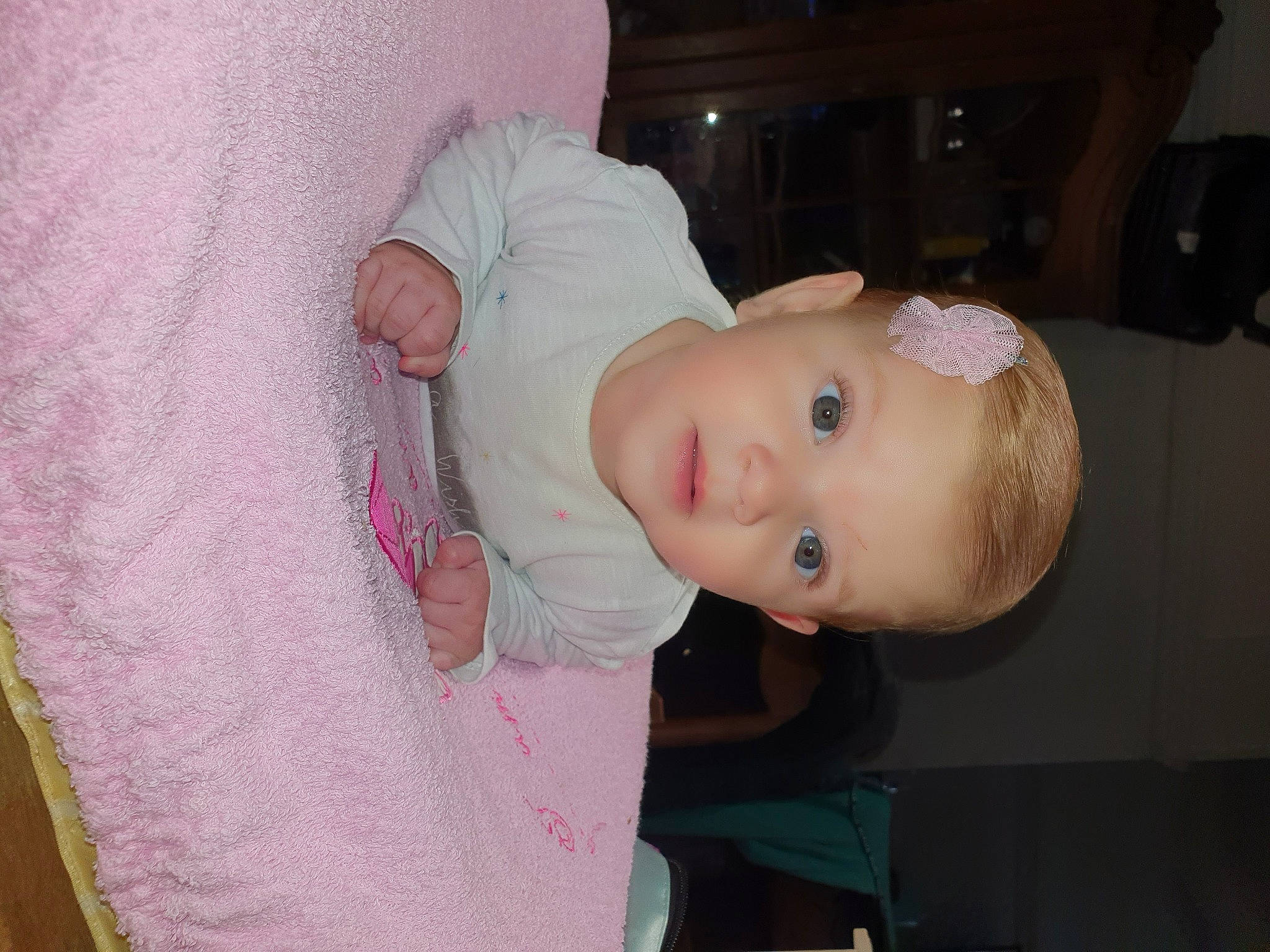 Lauritta a rejoint le concours — aidez-le/la à gagner de superbes lots ! baby, cheek, child, person, pink, skin, toddler