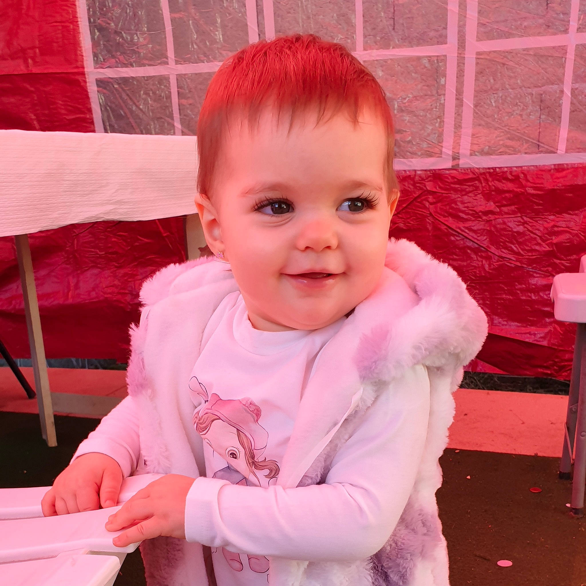 Anais a rejoint le concours — aidez-le/la à gagner de superbes lots ! baby, cheek, child, face, joy, lip, magenta, person, pink, skin, smile, toddler