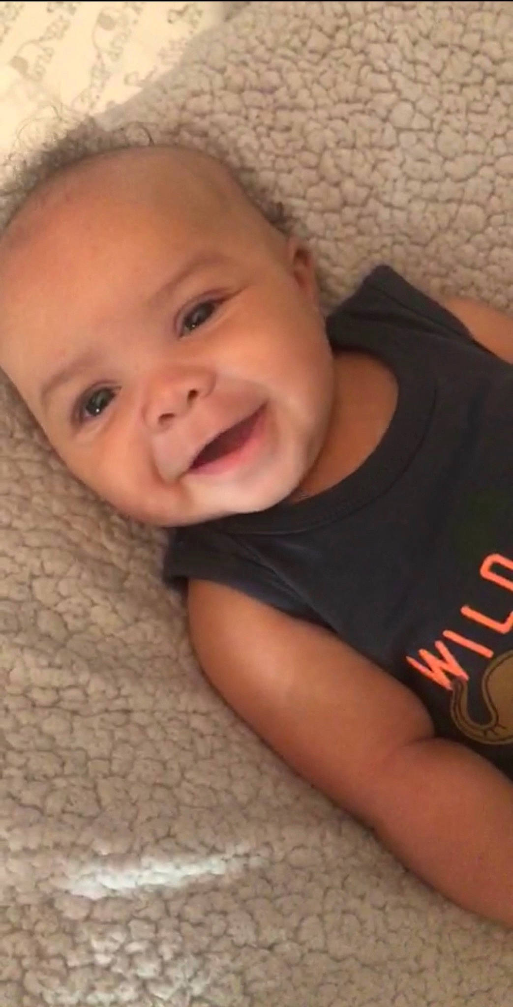 Deangelo is registered to the contest to win money with this photo: arm, baby, cheek, child, chin, eye, eyebrow, face, facial_expression, forehead, fun, head, joy, lip, mouth, muscle, nose, person, selfie, skin