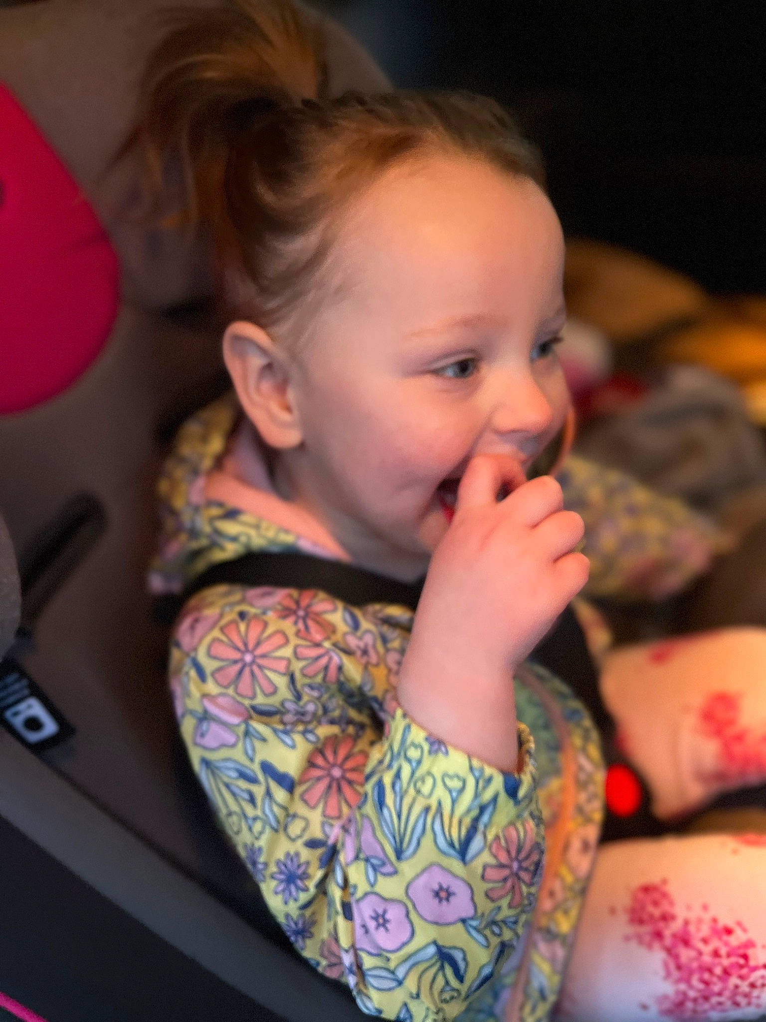 Thea is registered to the contest to win money with this photo: arm, cheek, chin, ear, eye, eyebrow, eyelash, face, finger, happy, head, human_body, iris, lip, mouth, neck, nose, person, shoulder, skin