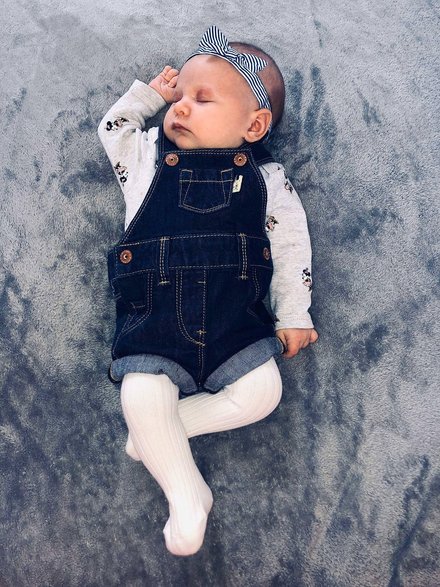 Joulyana participe au concours pour gagner de l'argent avec cette photo : beauty, blond, blue, cheek, child, cool, denim, eye, headgear, headwear, jacket, jeans, joint, leg, lip, outerwear, overall, person, pink, skin