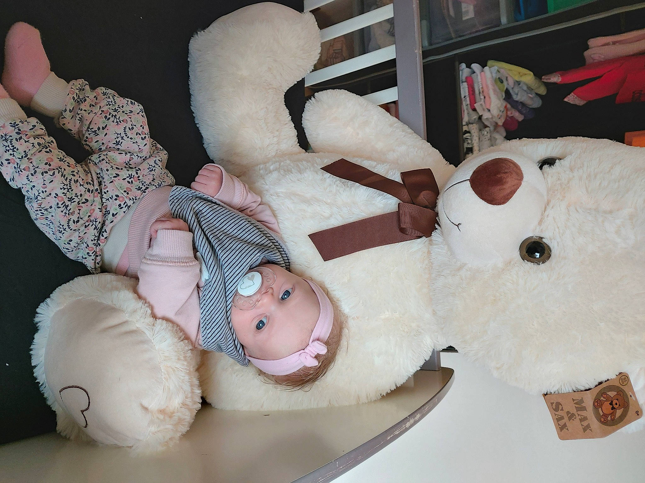 Lyzia a rejoint le concours — aidez-le/la à gagner de superbes lots ! baby, beige, child, fur, person, plush, stuffed_toy, teddy_bear, textile, toddler, toy