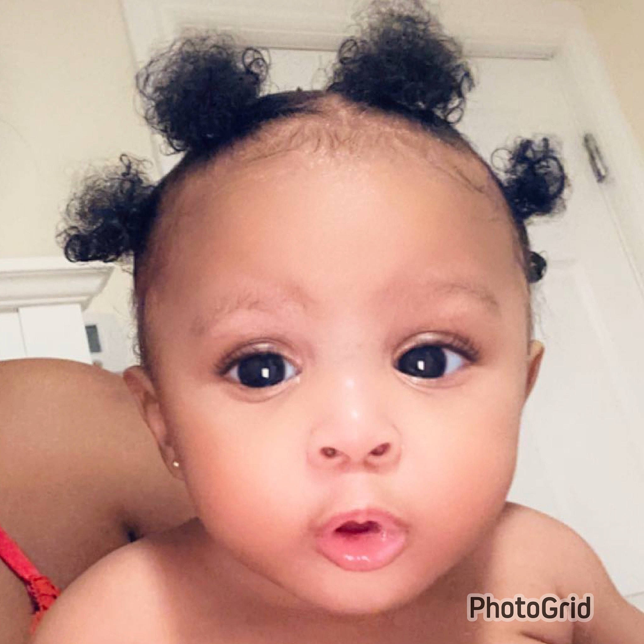Malia Mae is registered to the contest to win money with this photo: cheek, chin, ear, eye, eyebrow, eyelash, face, facial_expression, forehead, hand, head, human_body, jaw, lip, mouth, muscle, neck, nose, organ, person