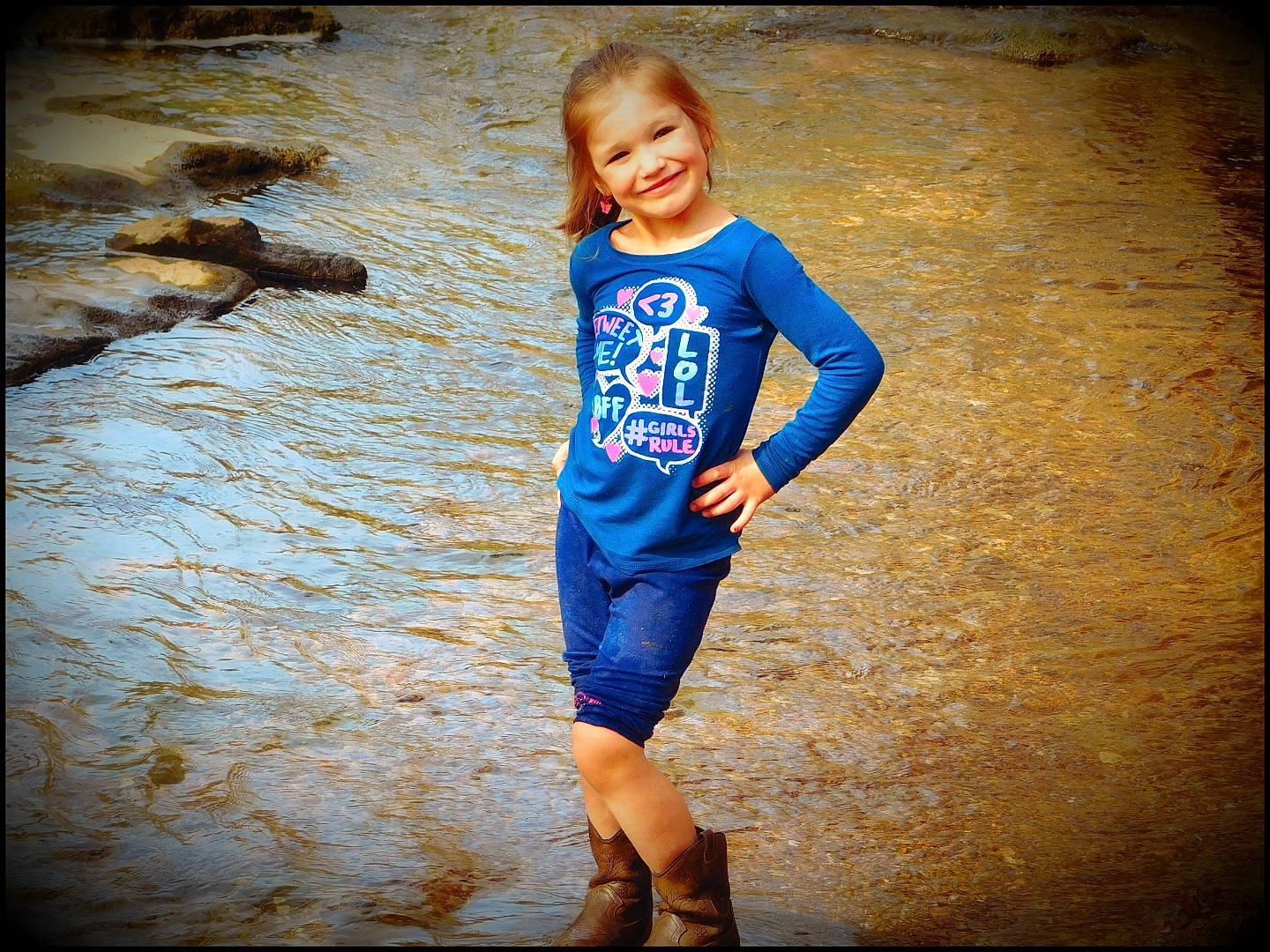 Piper is registered to the contest to win money with this photo: arm, blond, brown_hair, denim, electric_blue, fashion_design, fashion_model, flash_photography, happy, human_leg, joy, knee, pattern, people_in_nature, person, sleeve, sportswear, t_shirt, thigh, tints_and_shades