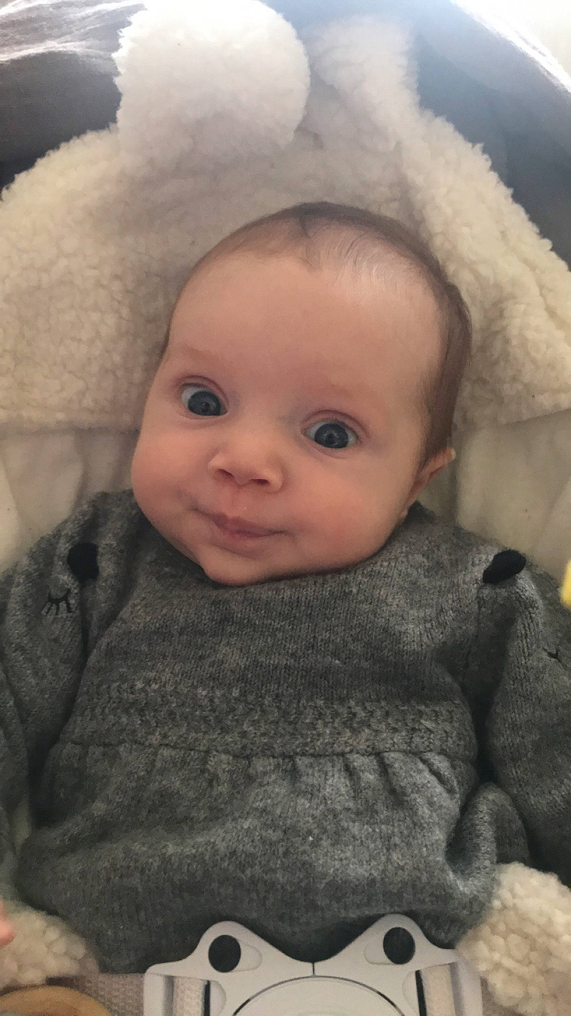 Marine a rejoint le concours — aidez-le/la à gagner de superbes lots ! baby, black, cap, cheek, chin, eye, eyebrow, grey, head, headgear, iris, lip, nose, organ, outerwear, person, skin, sleeve, smile, textile