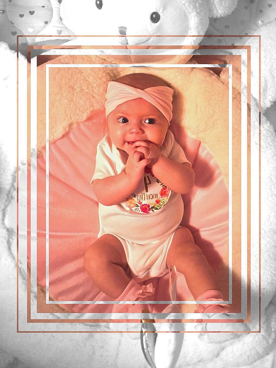 Journie is registered to the contest to win money with this photo: art, girl, illustration, joy, person, picture_frame, pink