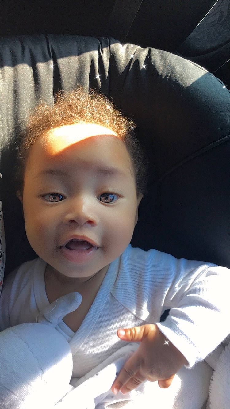 Jaycee a rejoint le concours — aidez-le/la à gagner de superbes lots ! baby, baby_products, baby_toddler_clothing, cheek, child, ear, eye, eyebrow, eyelash, fashion_accessory, flash_photography, fun, happy, headgear, headpiece, iris, lip, nose, person, skin