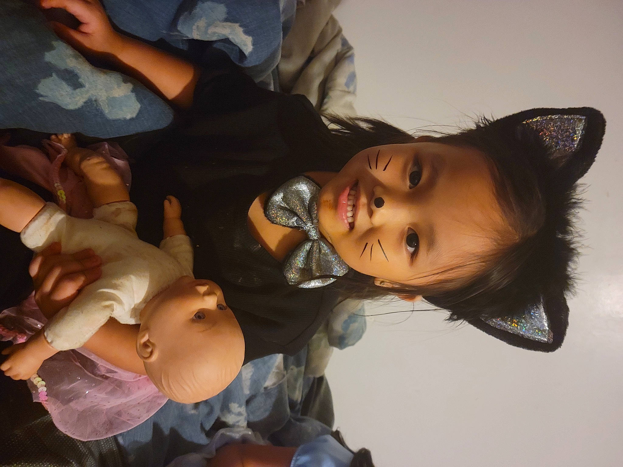 Analia is registered to the contest to win money with this photo: black_hair, cheek, child, eye, eyelash, eyewear, face, flash_photography, fun, gesture, hair, happy, joy, mouth, nose, person, skin, smile, thigh, toddler