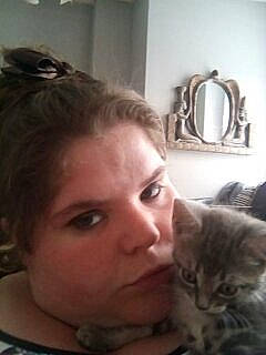 Pickatchette participe au concours pour gagner de l'argent avec cette photo : cat, cat_like_mammal, cheek, chin, ear, eye, eyebrow, face, forehead, hair, head, human_hair_color, kitten, mammal, mouth, nose, person, skin, small_to_medium_sized_cats, vertebrate