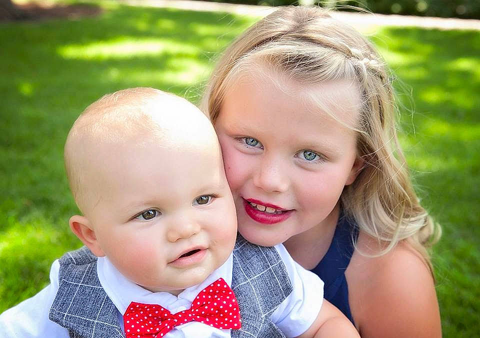 Kayleen is registered to the contest to win money with this photo: child, day, family, father, fun, girl, grass, happiness, infant, joy, mother, people, person, photograph, play, portrait_photography, sibling, skin, smile, summer