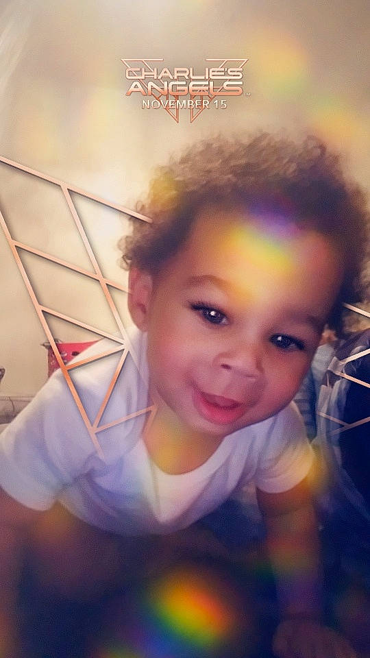 Amir is registered to the contest to win money with this photo: beauty, cheek, child, eye, eyebrow, face, facial_expression, forehead, fun, hair, hairstyle, happy, head, human, lip, nose, person, skin, sky, smile