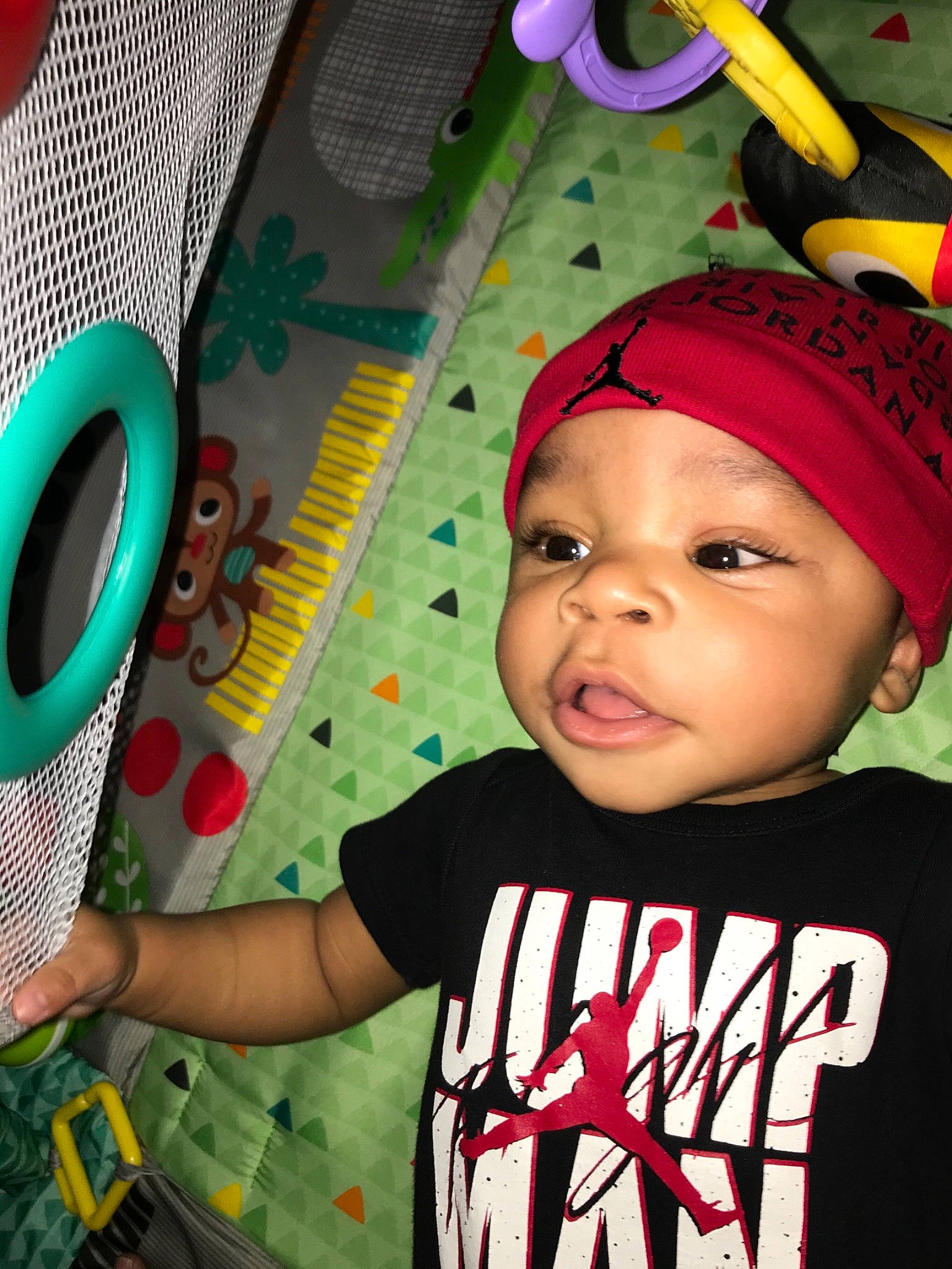 Rah is registered to the contest to win money with this photo: active_shirt, adhesive, adhesive_tape, baby, baby_products, baby_toddler_clothing, cap, child, circle, cool, costume_accessory, gaffer_tape, hair_accessory, headband, headwear, household_supply, loudspeaker, masking_tape, person, pink